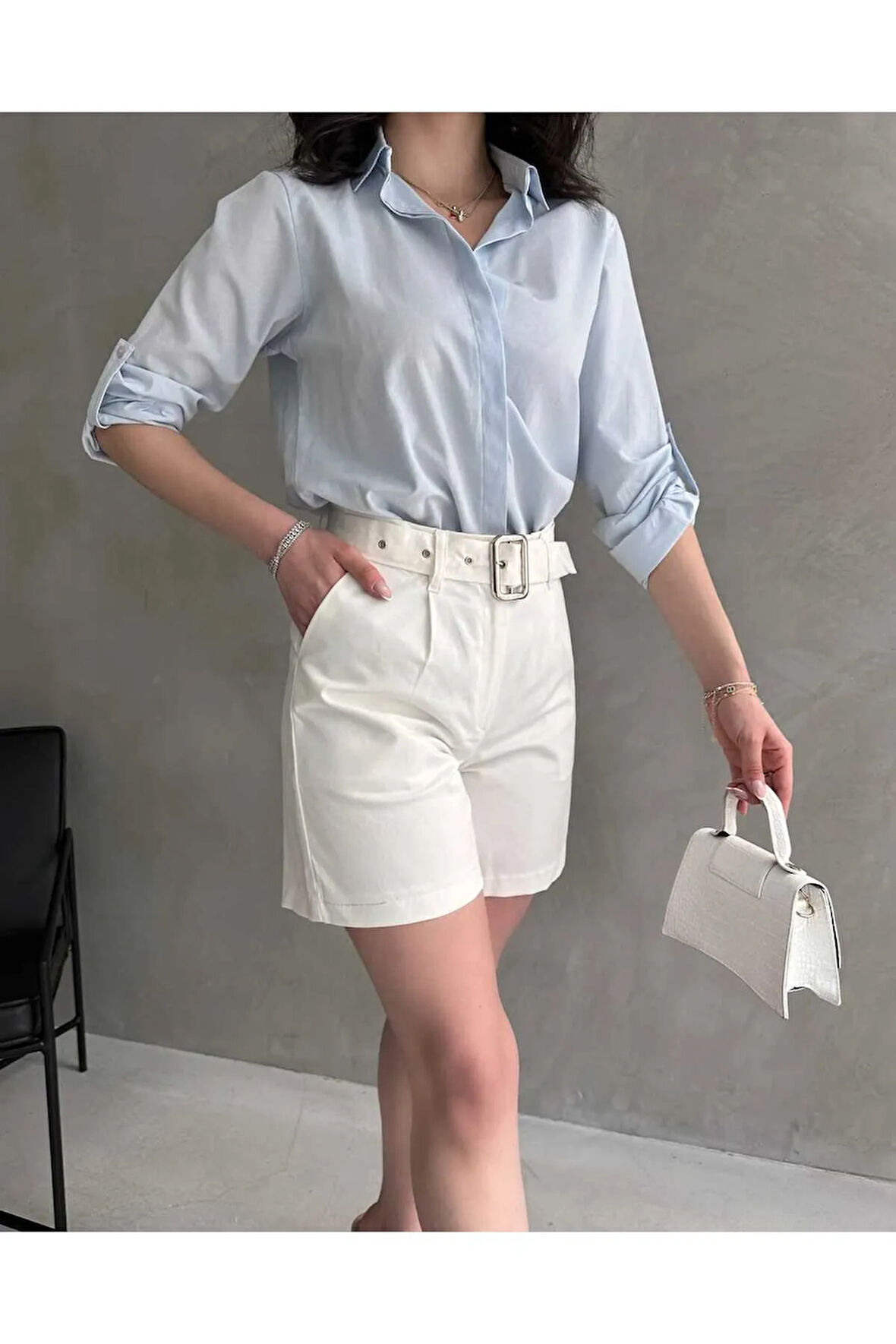 Kuş Gözü Kemerli Geniş Paçalı Mom Kadın Şort