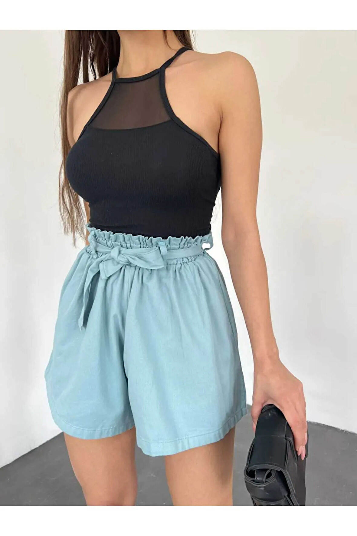 Beli Lastikli Büzgülü Cepli Kadın Şort