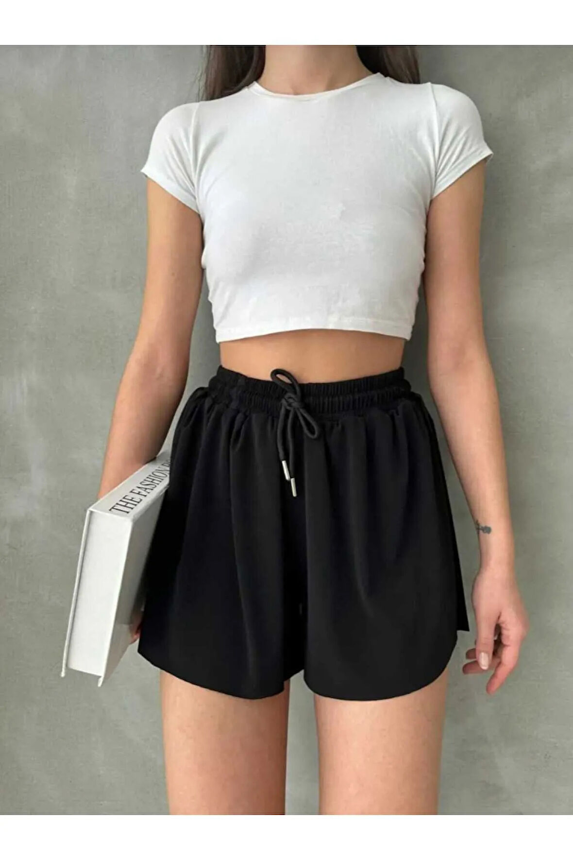 Bol Kesim Beli Latikli İçi Taytlı Spor Kadın Şort Etek.Tenis Etek