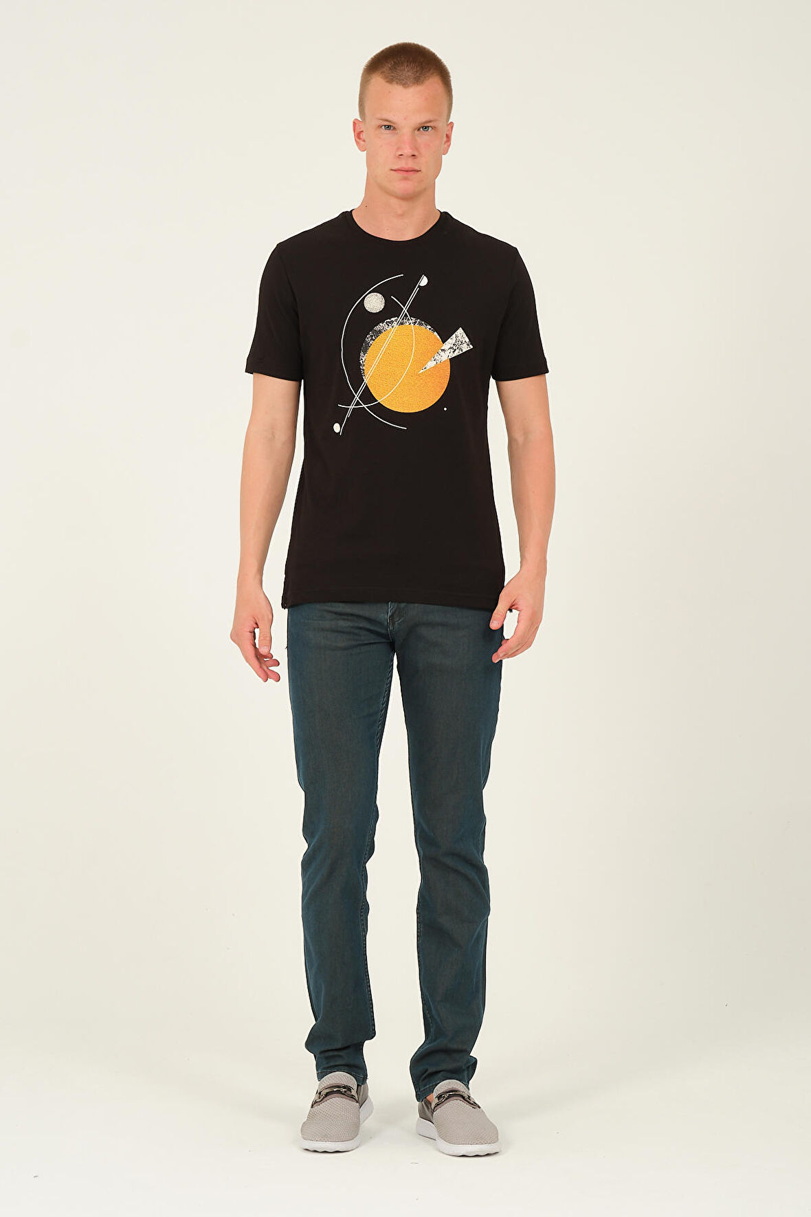 Ozel Space Erkek Baskili T-shirt - beden_variant_property : 2XL, renk_variant_property : 000-Siyah
