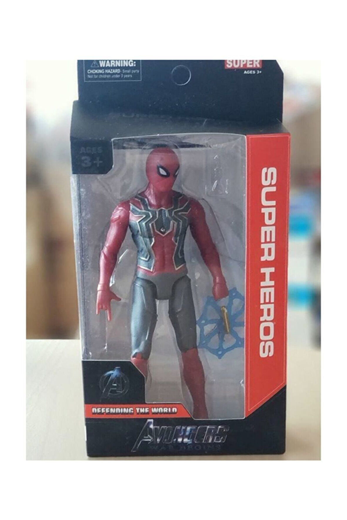 Kız Erkek Çocuk Eğlenceli Oyuncaklar Işıklı Örümcek Adam Figür 17Cm