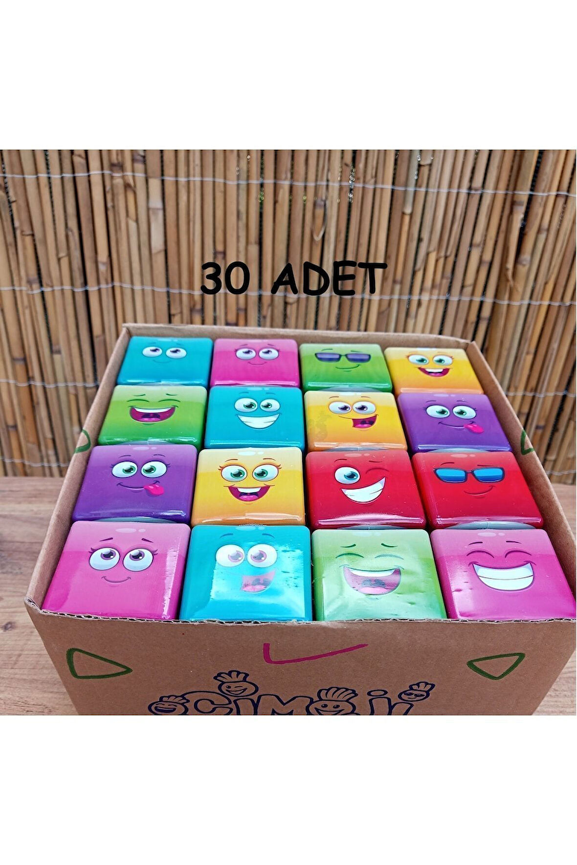 Kız Erkek Çocuk Eğlenceli Oyuncaklar Wren Shop 30Adet Emoji Figür Midi Küp Çim Adam Doğum Günü Ve Öz