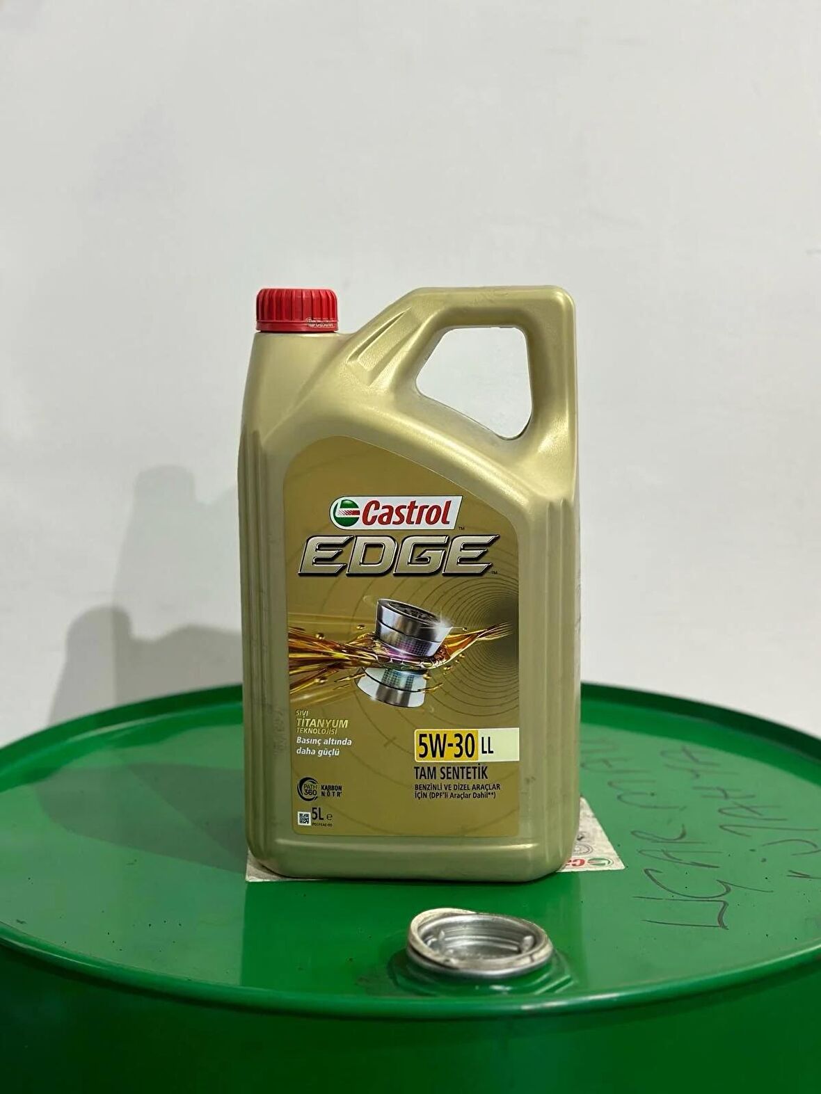 Castrol Edge 5W-30 LL 5 Litre Motor Yağı (2023 ÜRETİM-YENİ AMBALAJ)