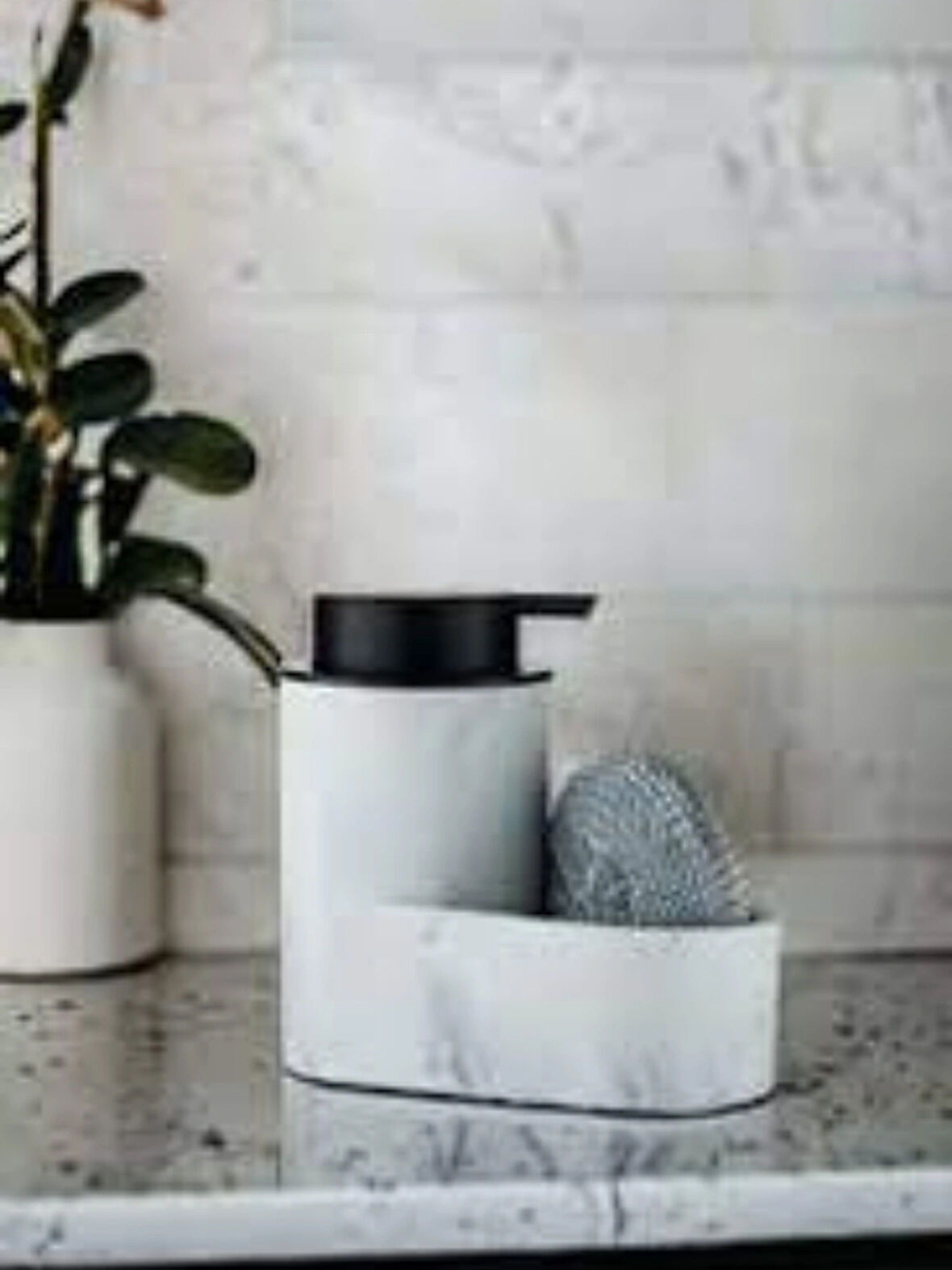 Polyresin Süngerli Tezgah Üstü Sıvı Sabunluk – Mutfak & Banyo Deterjanlık