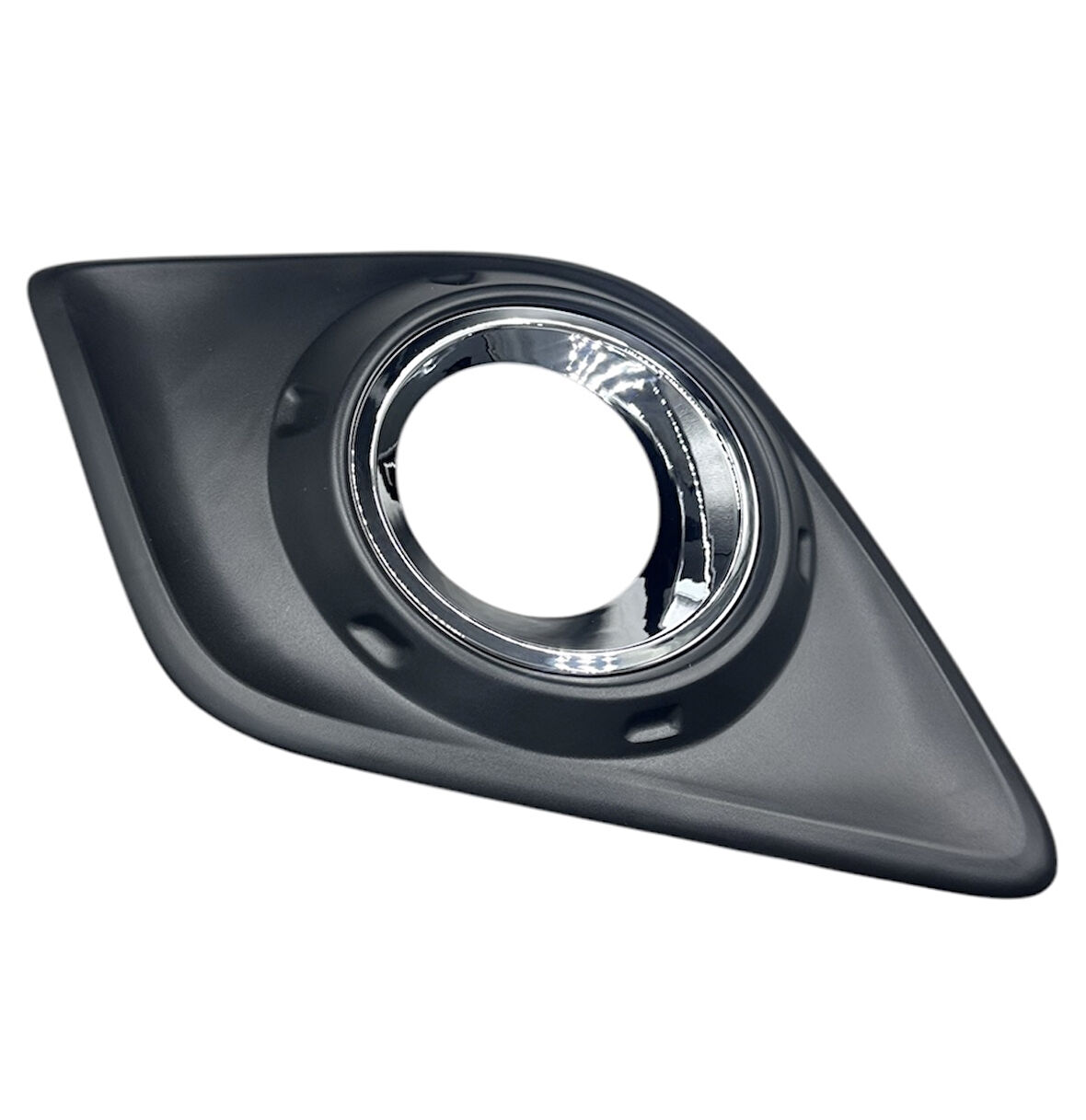 KAPAK LAMBA SİS HILUX 15-17 RH (SİSLİ KROM)