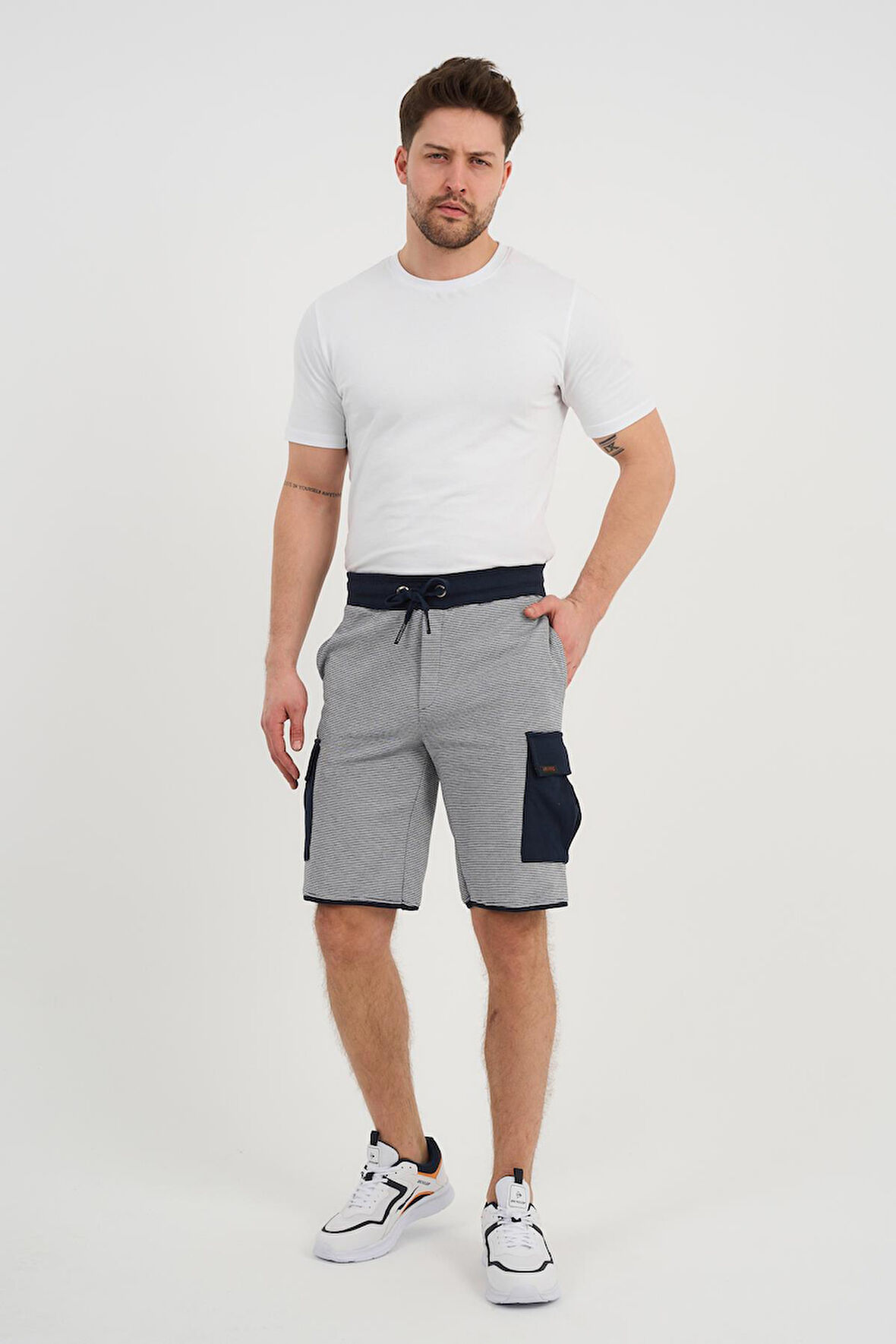 ALEXANDERGARDI ÇİZGİLİ KARGO CEPLİ BERMUDA ŞORT (UNIX-65010)