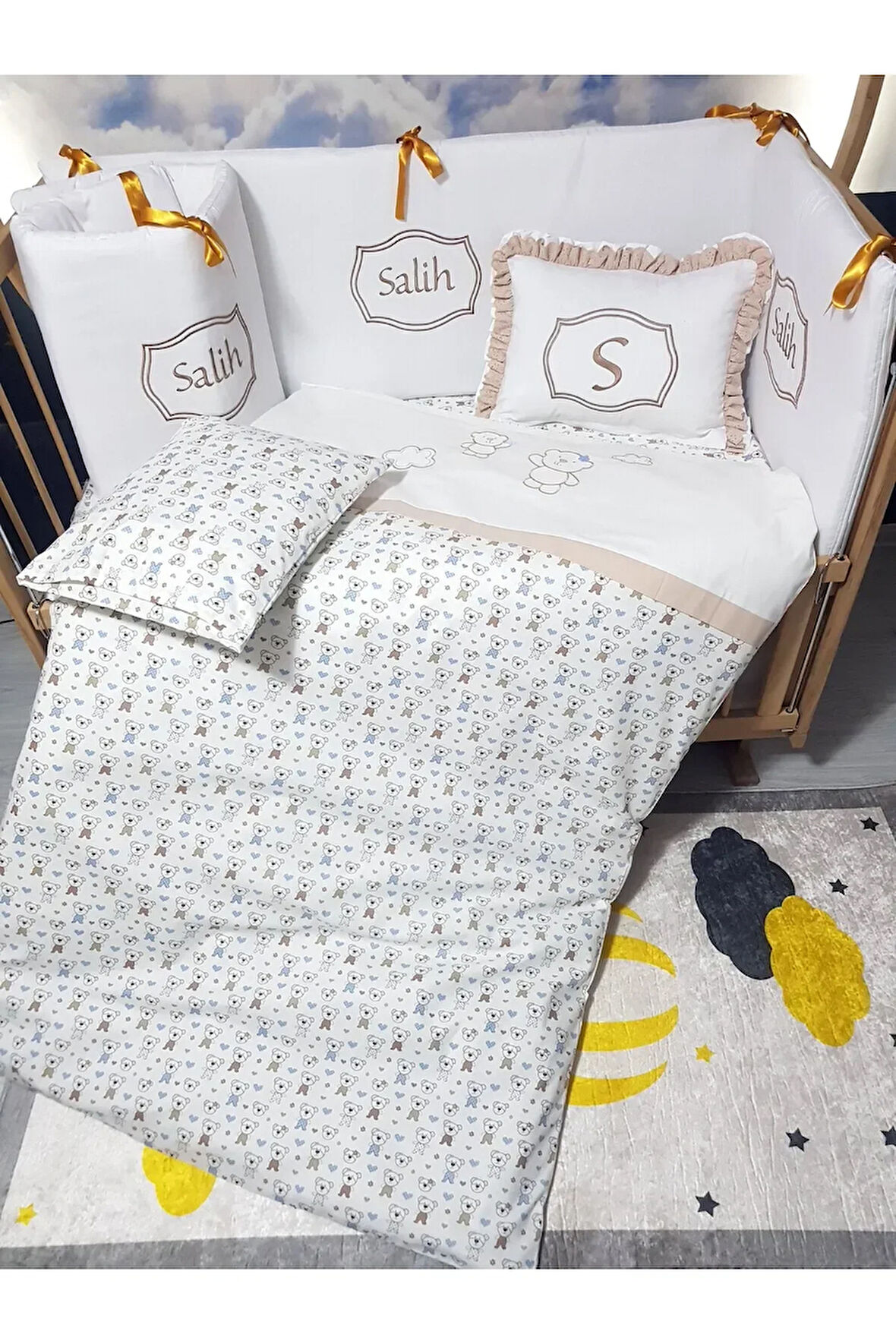 Elit Serisi 60x120 İsimli Bebek Uyku Seti Pamuklu - Kahve Ayıcık, Nakışlı Beşik Korumalık ve Kırlent