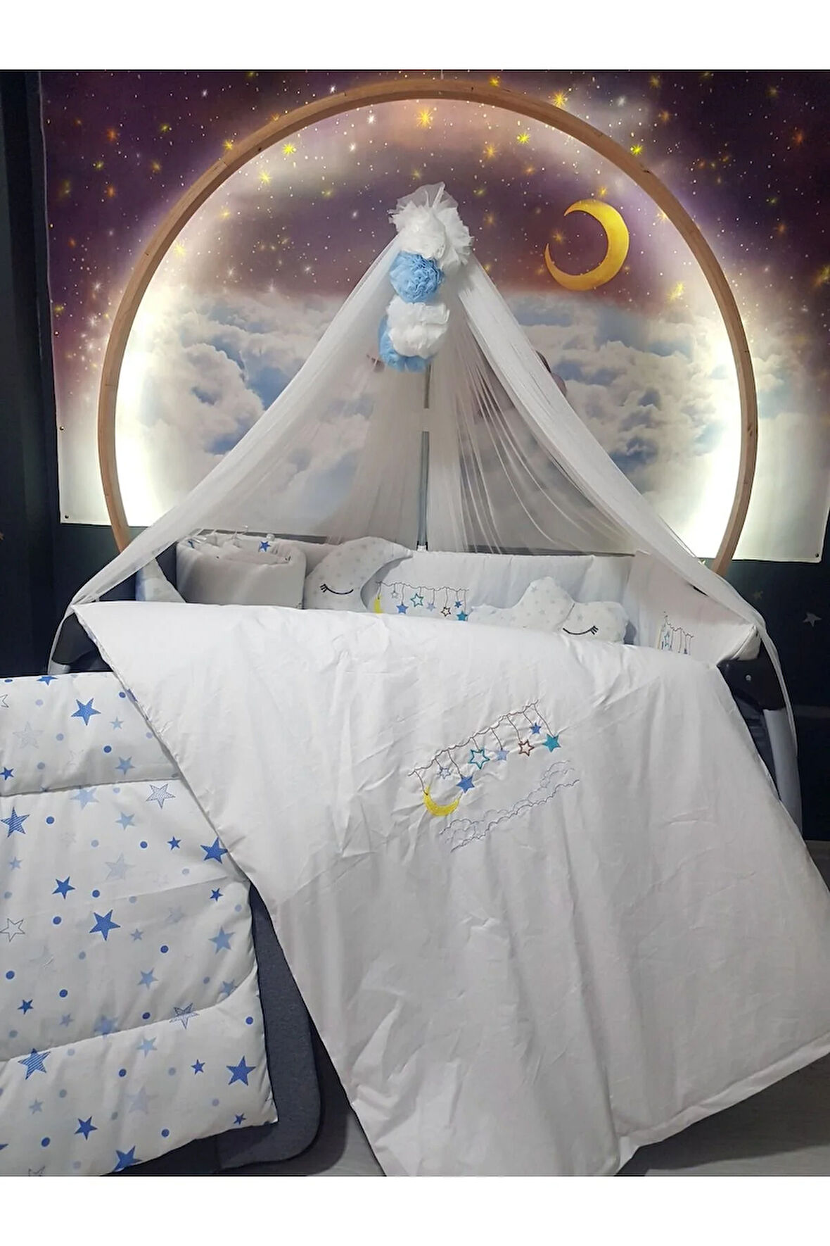 70x110 Nakışlı İsimli Bebek Uyku Seti 18 Parça - Lüks Cibinlik Ve Aparat - Ay Yıldız