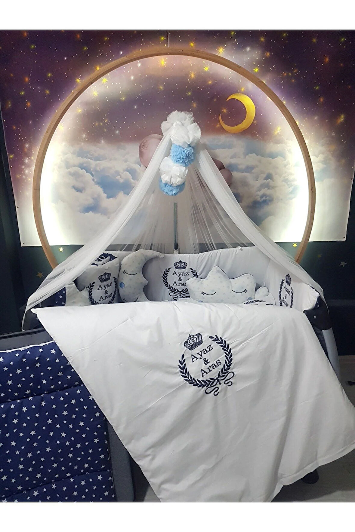 70x120 Nakışlı İsimli Bebek Uyku Seti 18 Parça - Lüks Cibinlik Ve Aparat - Başak Taç