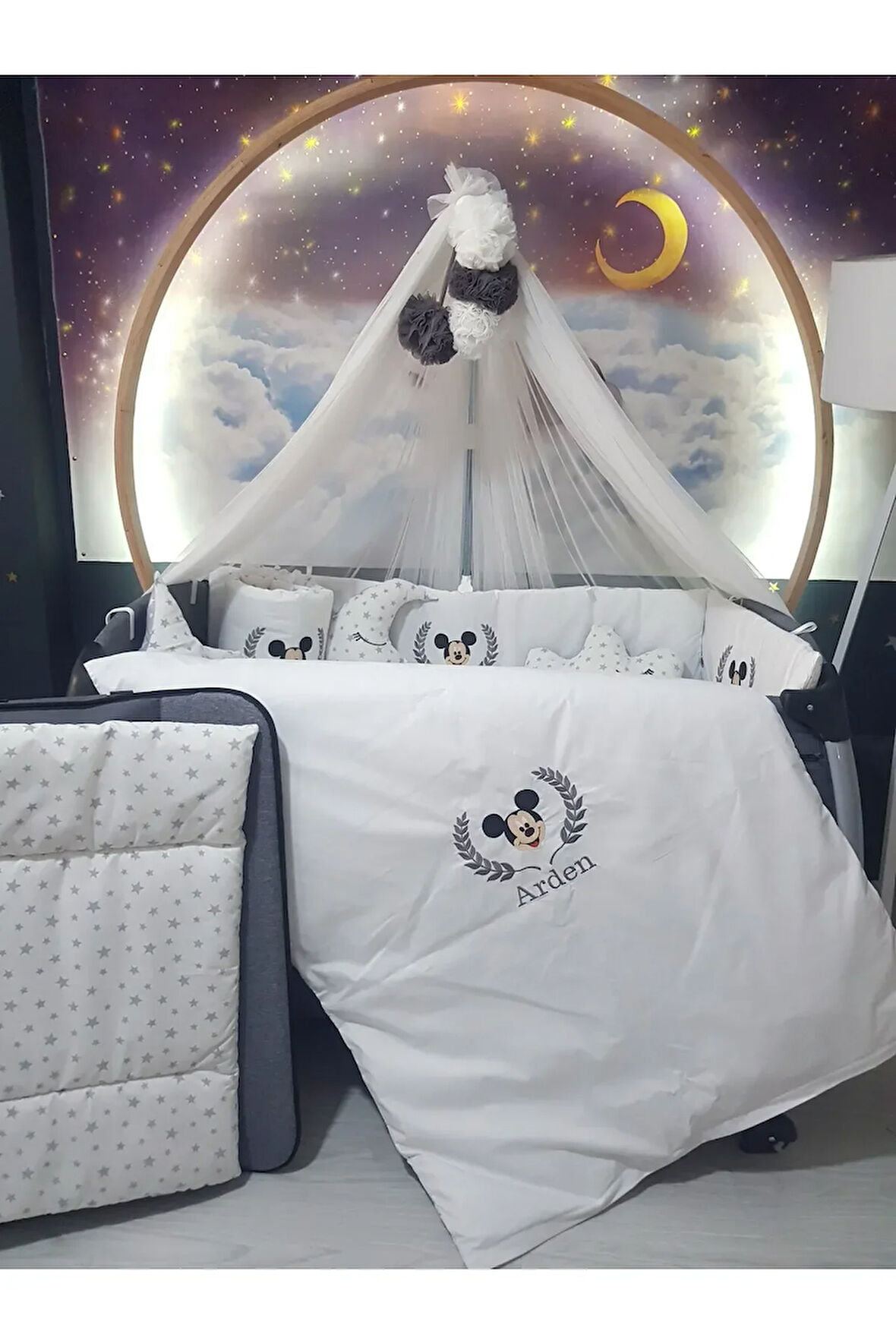 70x120 Nakışlı İsimli Bebek Uyku Seti 18 Parça - Lüks Cibinlik Ve Aparat - Mickey