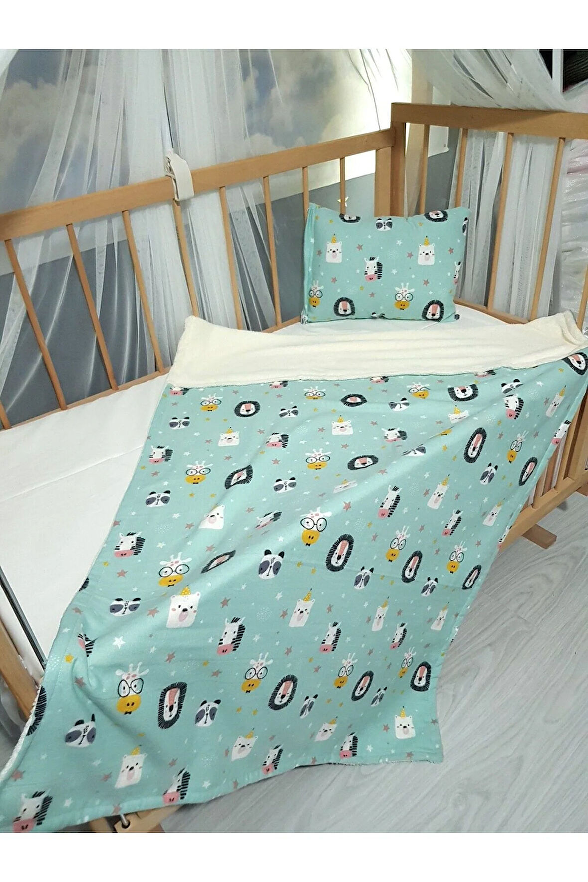 90x120 Pazen Uyku Seti 4'lü - Yeşil Beyaz (YUMUŞACIK BEBEK BATTANİYESİ, ÇARŞAF VE KILIFLI YASTIK)