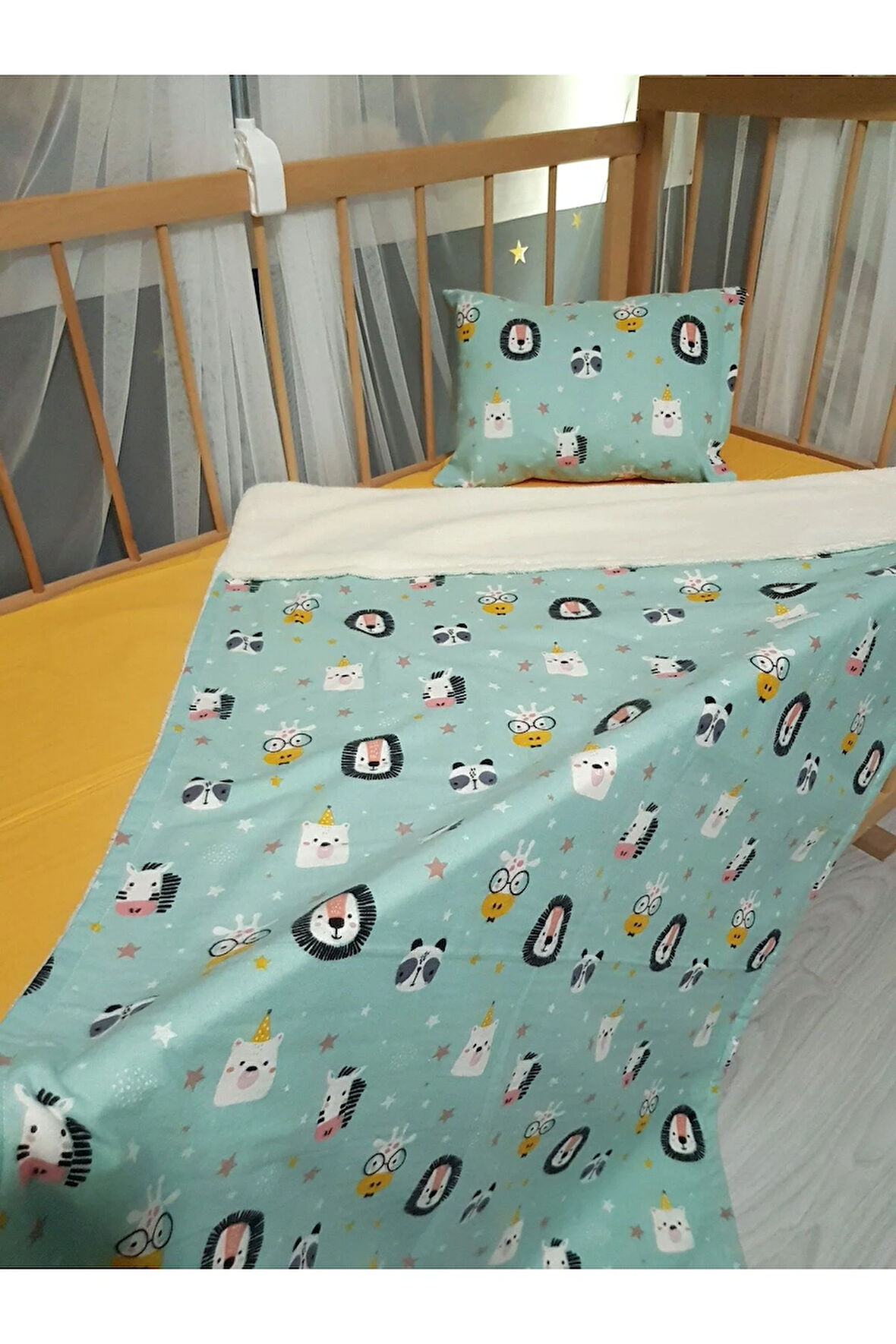 90x120 Pazen Uyku Seti 4'lü - Yeşil Hardal (YUMUŞACIK BEBEK BATTANİYESİ, ÇARŞAF VE KILIFLI YASTIK)