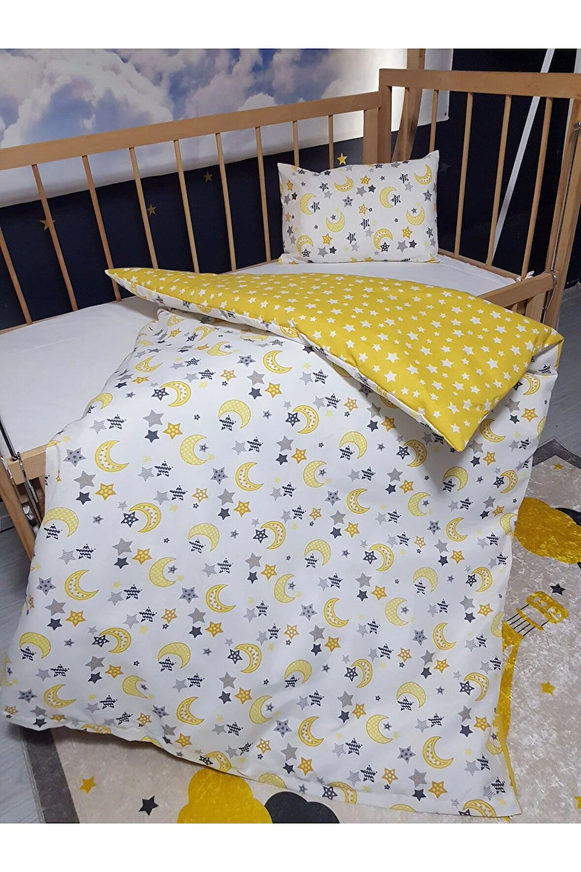 5 Parça 90x130 Bebek Uyku Seti - Yorgan Yastık Çarşaf Takımı - Ay Yıldız Desen Sarı