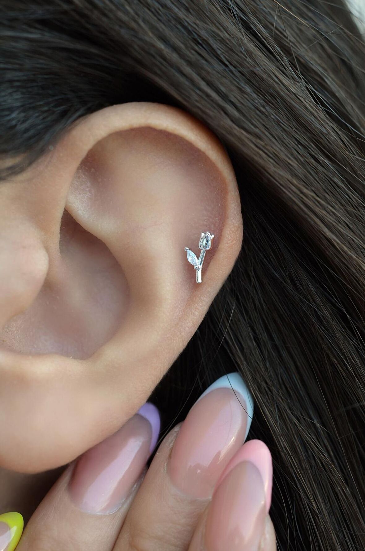 Gümüş Renk Çelik Tomurcuk Gül Helix Piercing Kıkırdak Lob