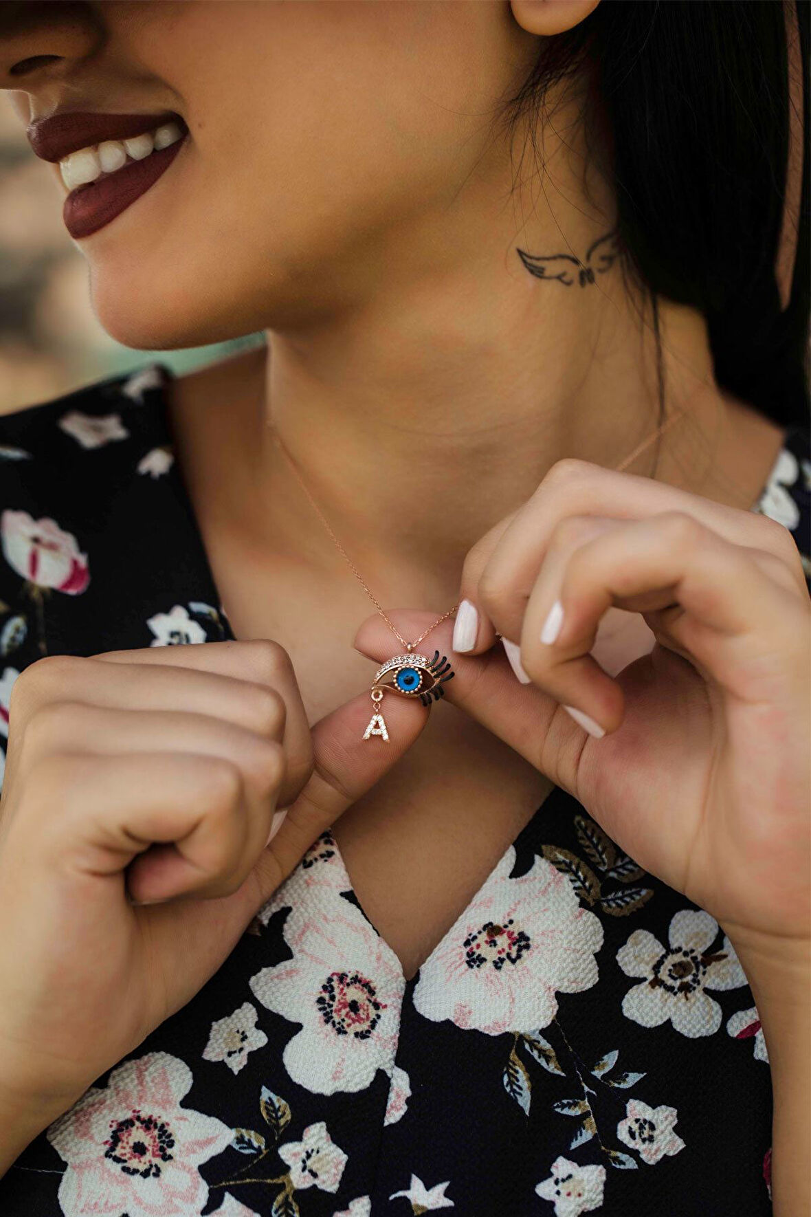 Gümüş A Harfli Göz Kolye