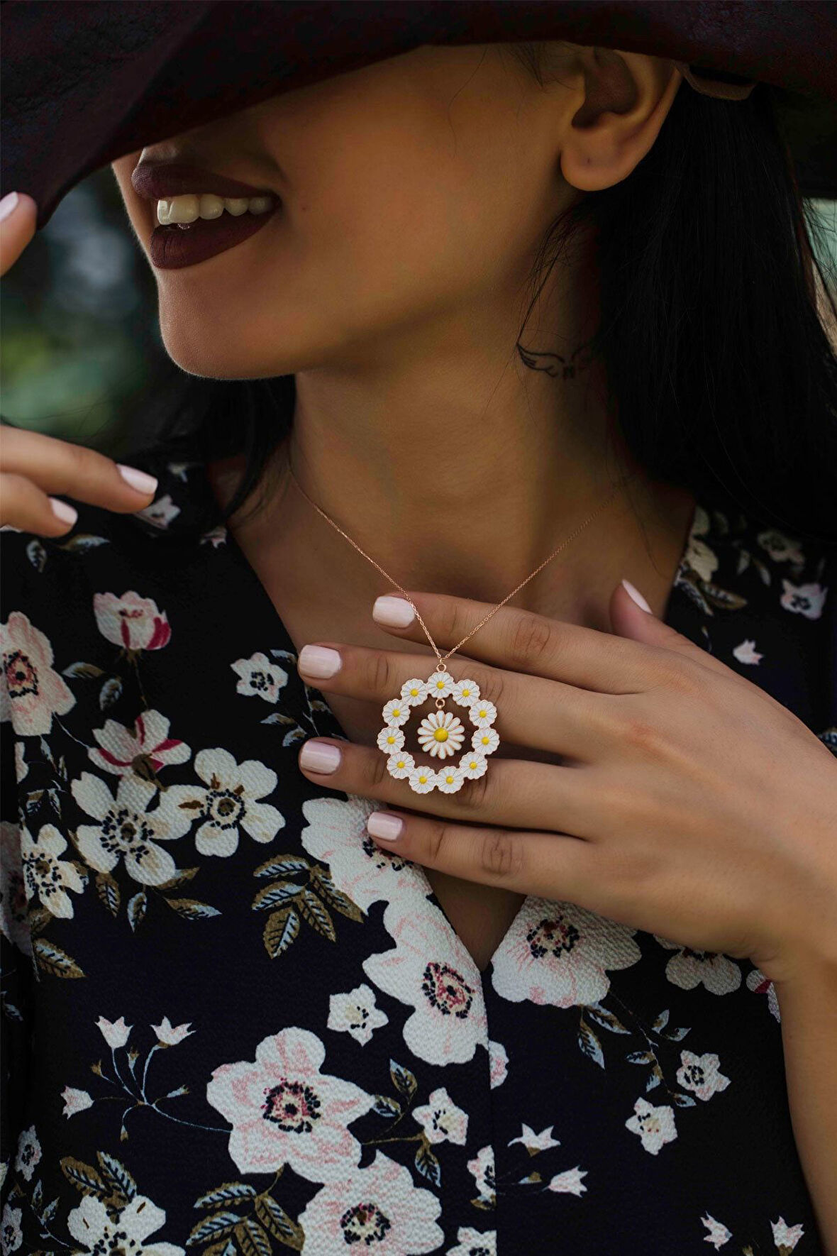 925 Ayar Rose Altın Kaplama Gümüş Papatya Kolye