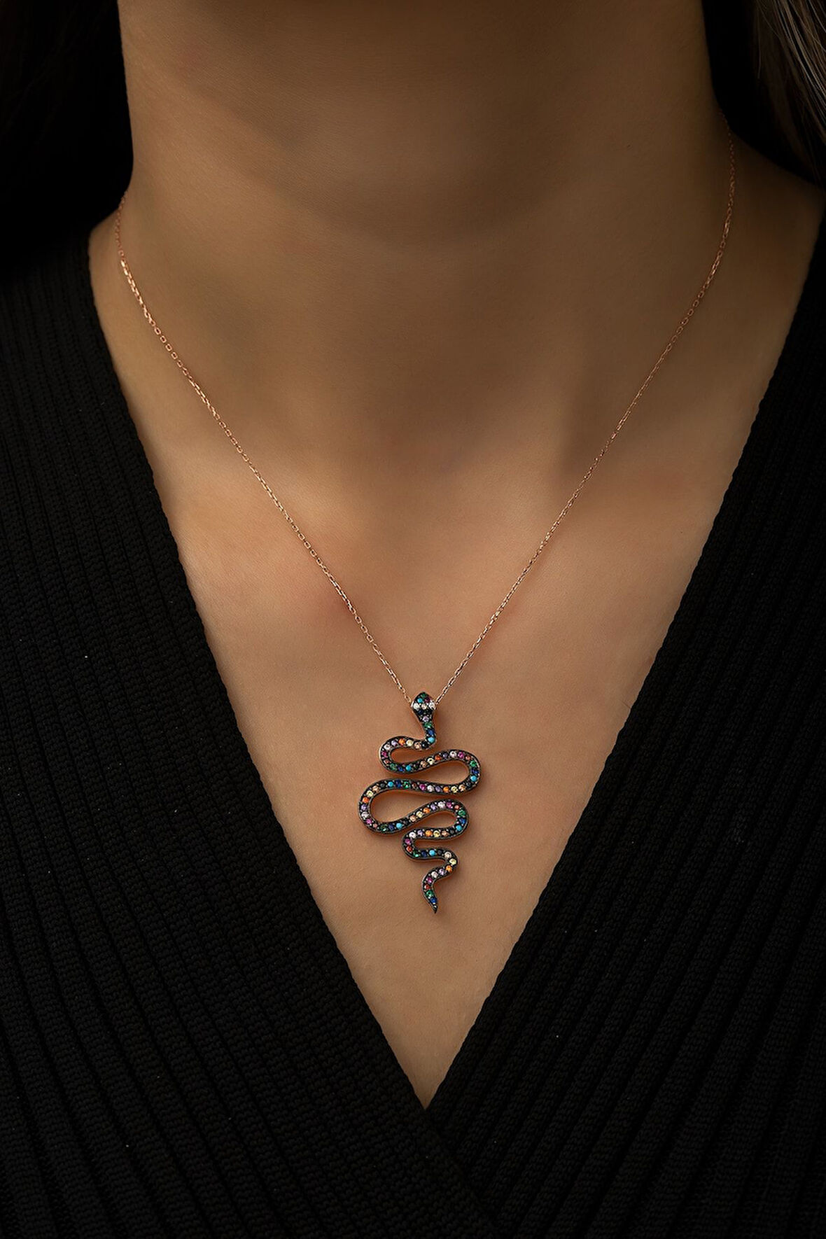 Yılan Kolye Renkli Mix Nano Zirkon Taşlı Rose Gold Kaplama 925 Ayar Gümüş Kolye - Uvps100410
