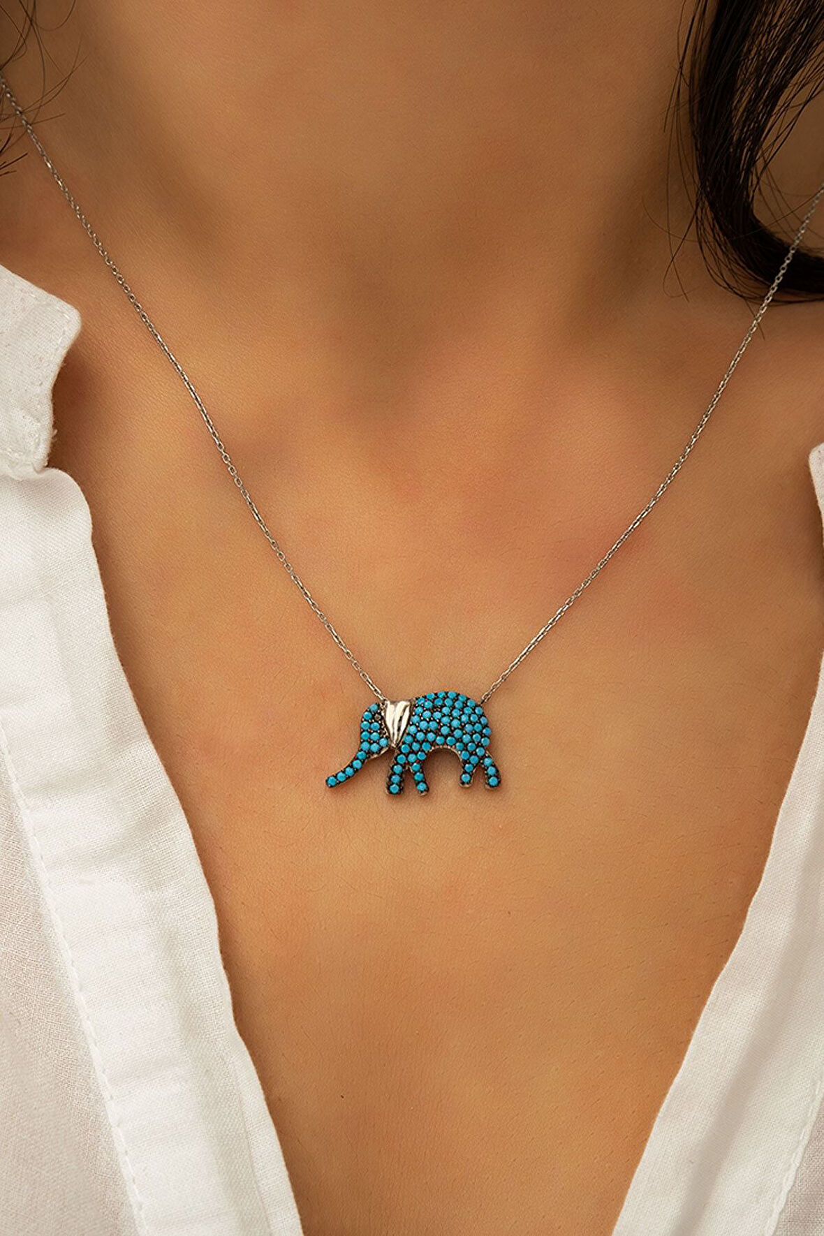 925 Ayar Rodyum Kaplama Firuze Taşlı Gümüş Fil Kolye