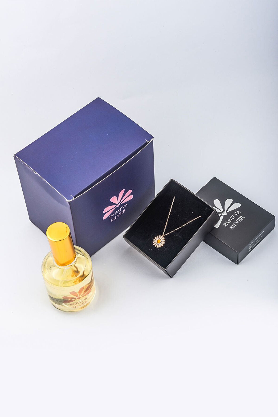 925 Ayar Gümüş Mineli Papatya Kolye Parfüm Hediyeli