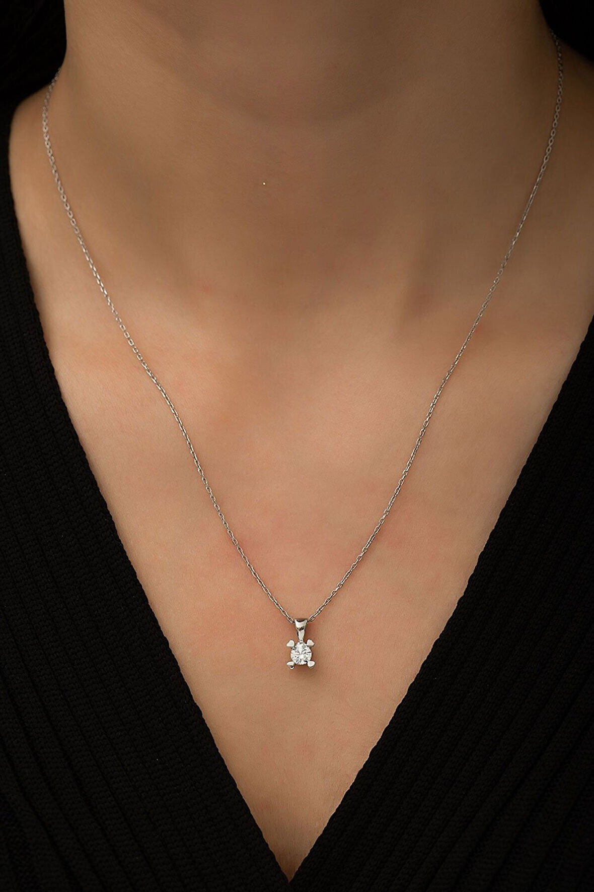 925 Ayar Gümüş Tektaş Kolye