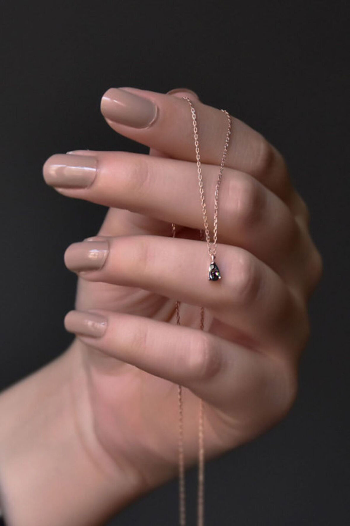 925 Ayar Gümüş Mistik Topaz Damla Kolye