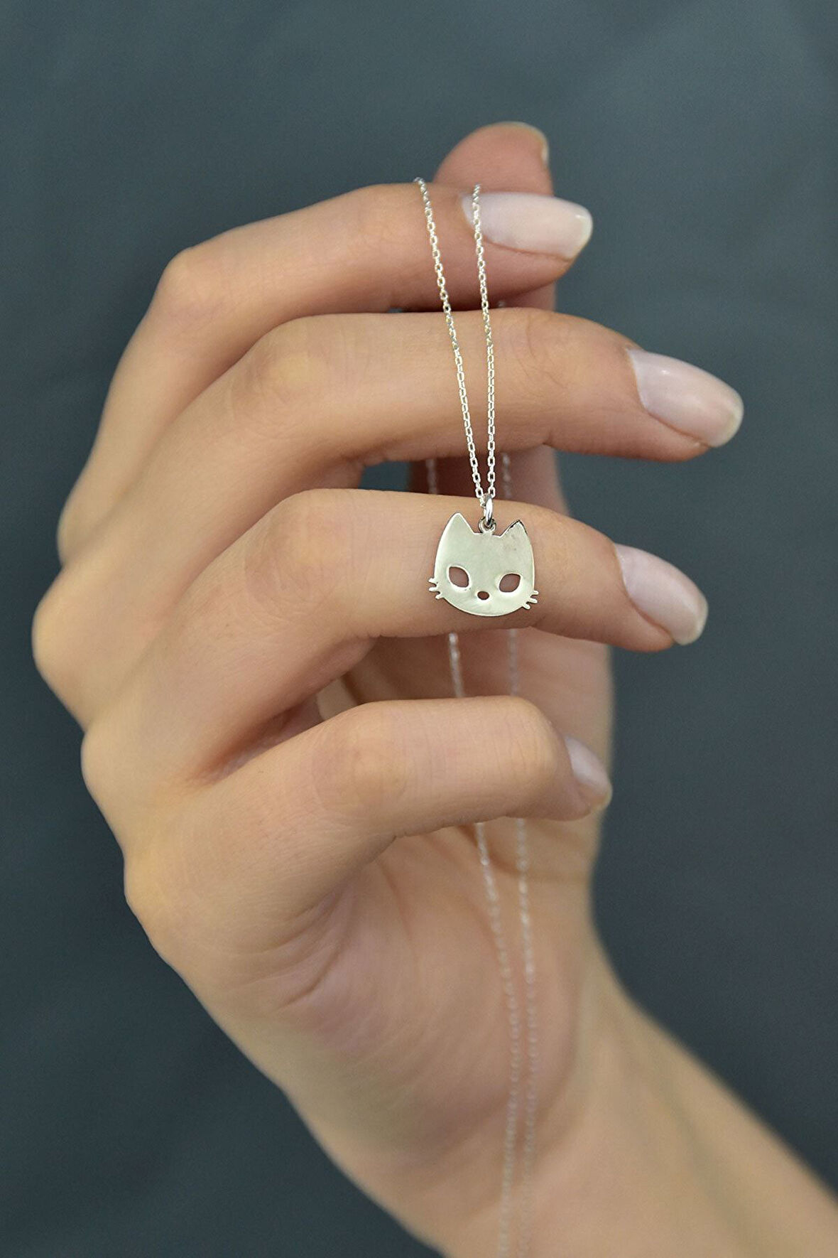 925 Ayar Plaka Kesim Gümüş Kedi Kolye