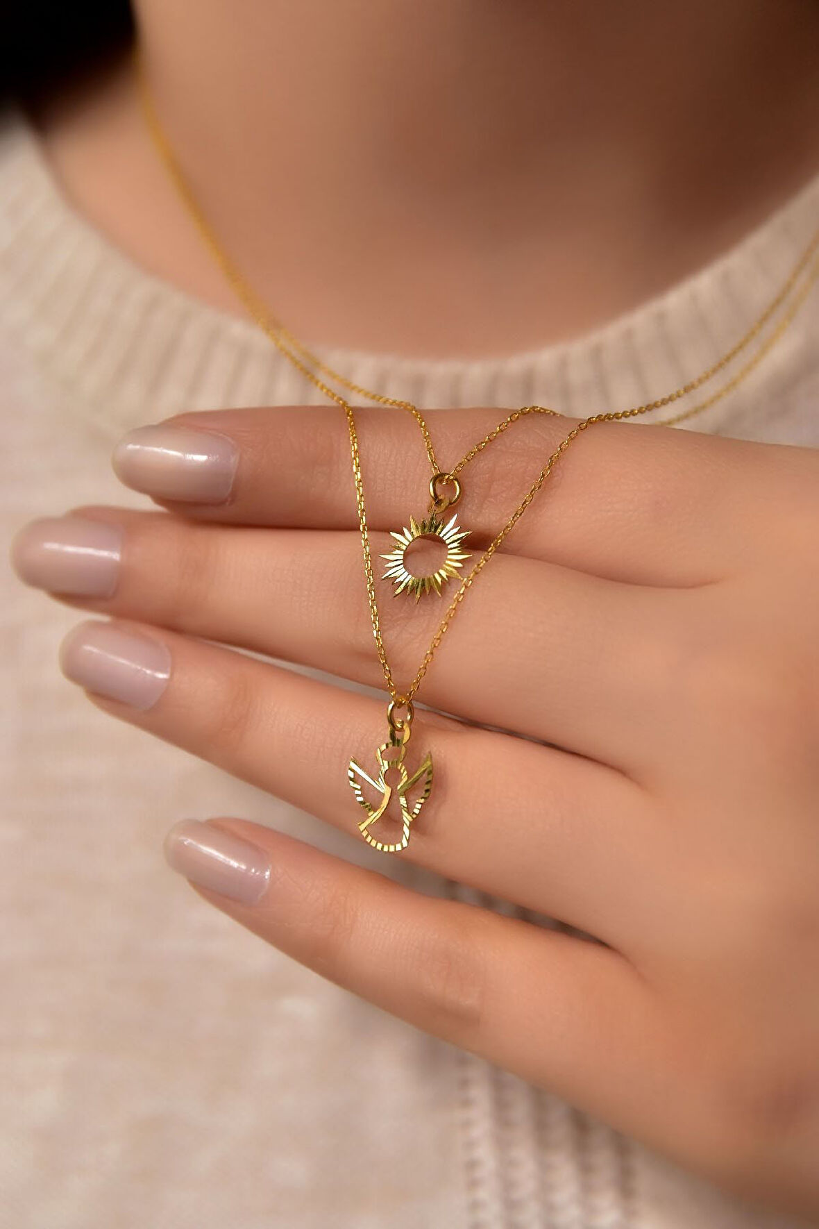 925 Ayar Gümüş Altın Kaplama Kristal Kesim Güneş Ve Melek Asansörlü Kolye