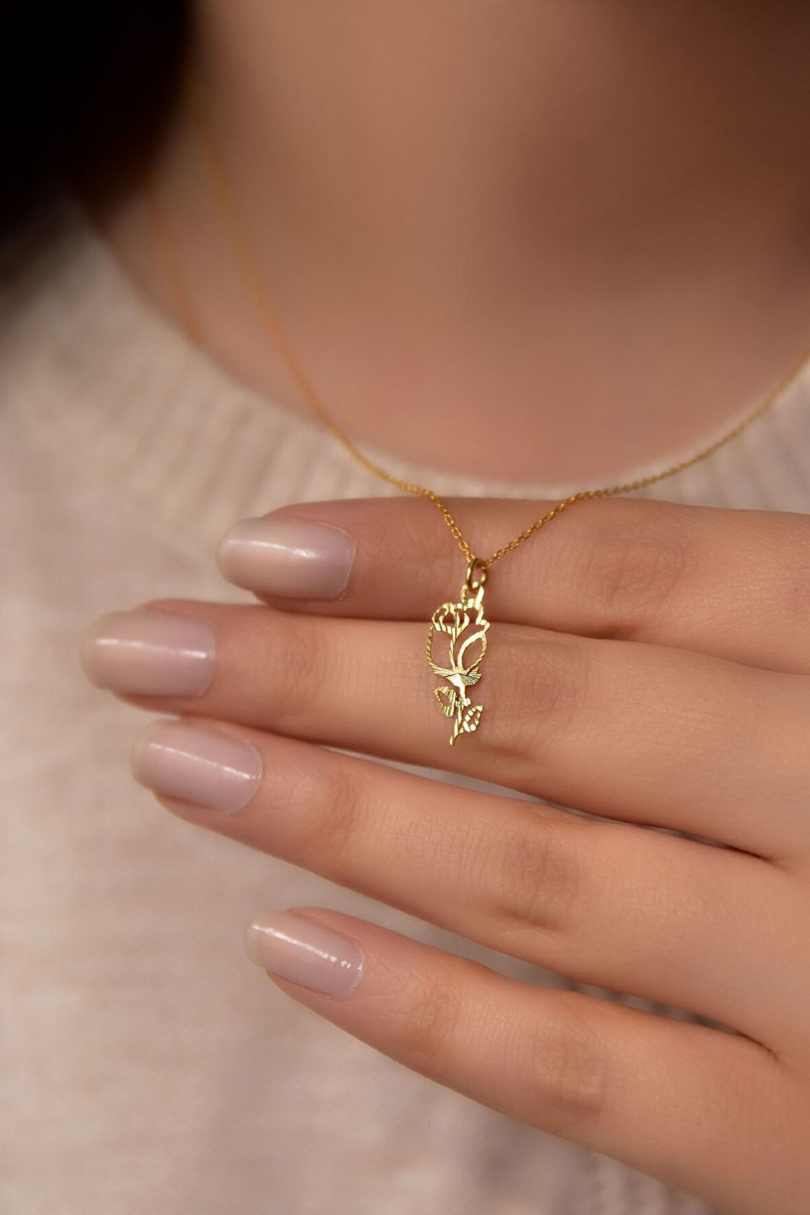 925 Ayar Gümüş Altın Kaplama Kristal Kesim Gül Kadın Kolye