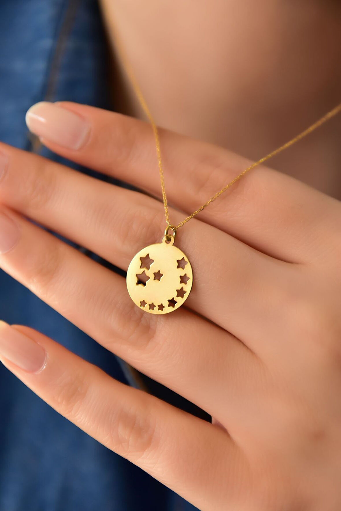 925 Ayar Gümüş Altın Kaplama Çoklu Yıldız Plaka Kadın Kolye