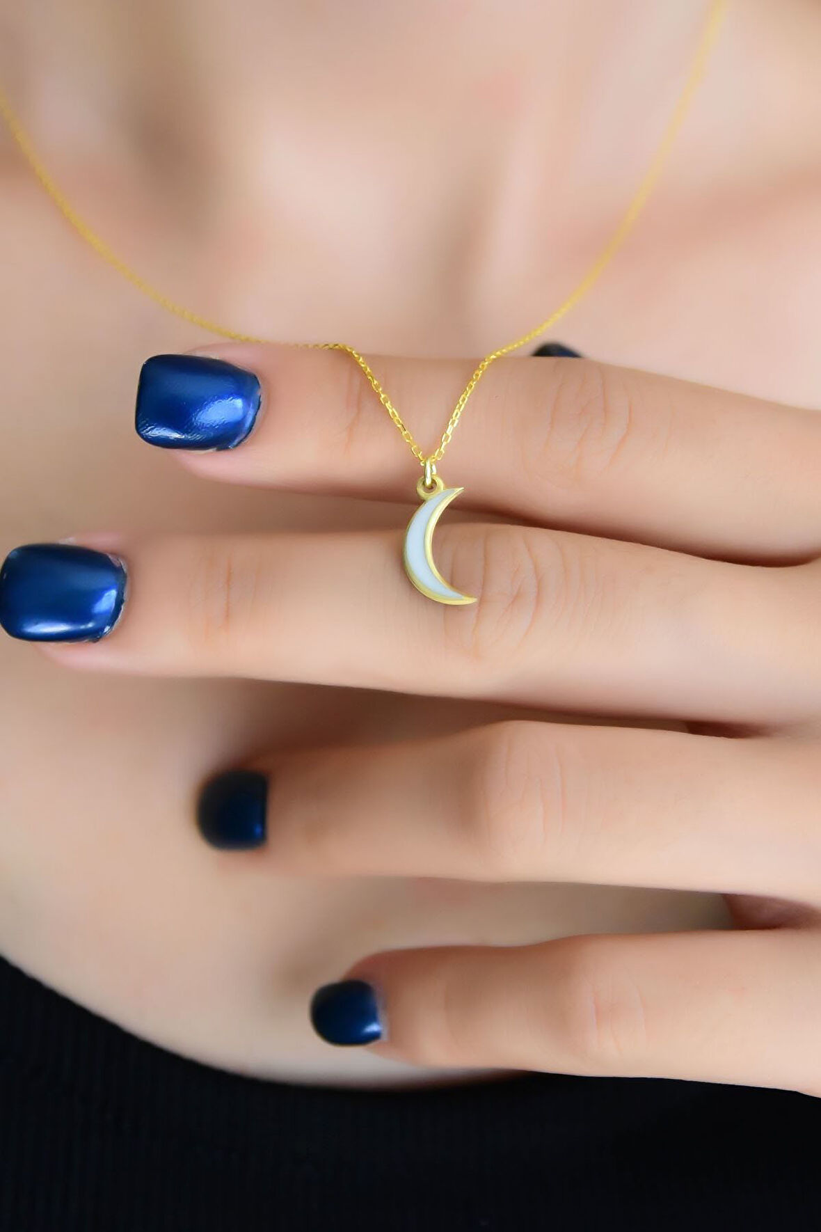 925 Ayar Gümüş Altın Kaplama Beyaz Mineli Hilal Kadın Kolye