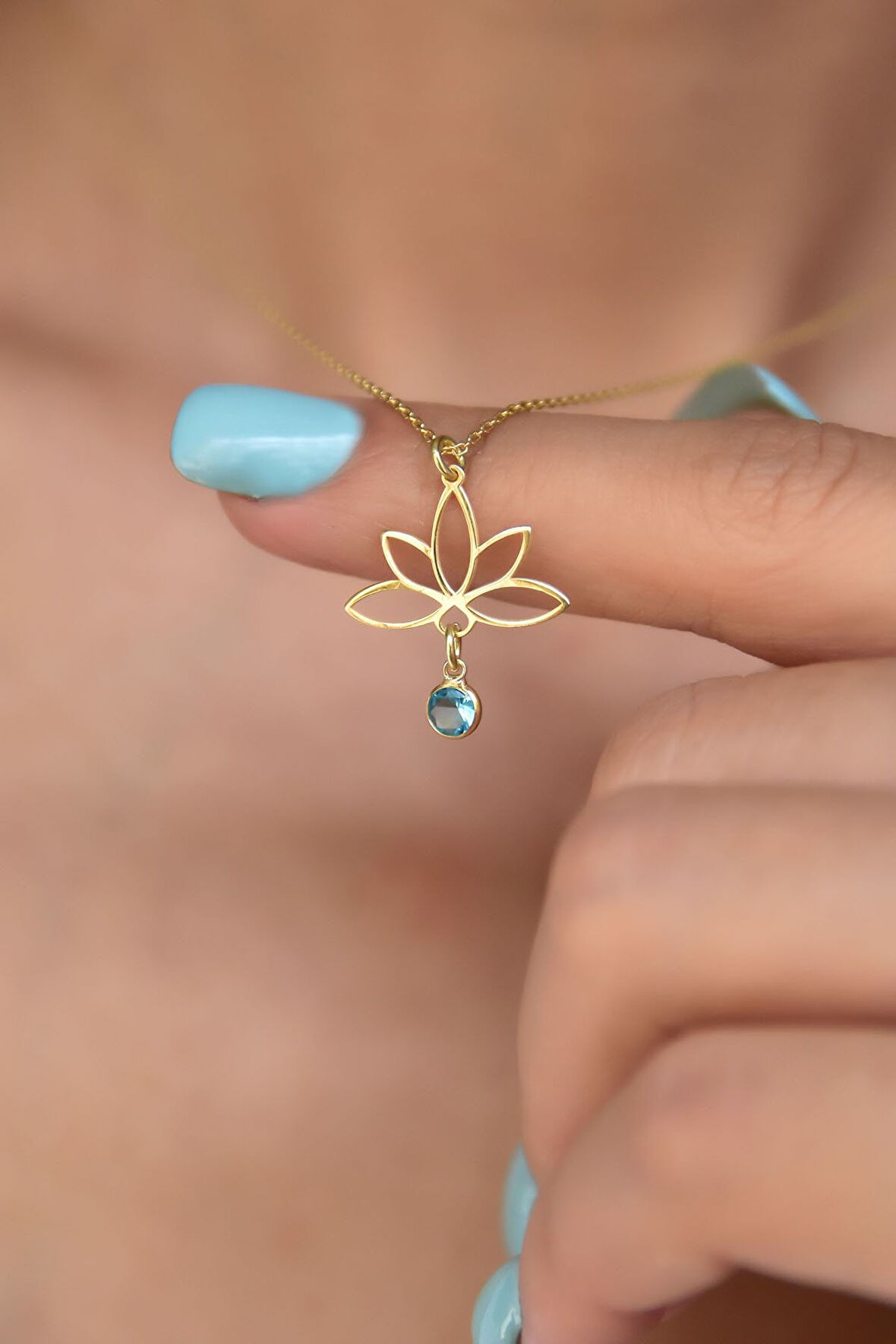 925 Ayar Gümüş Altın Kaplama Lotus Aralık Ayı Doğum Taşı Kolye