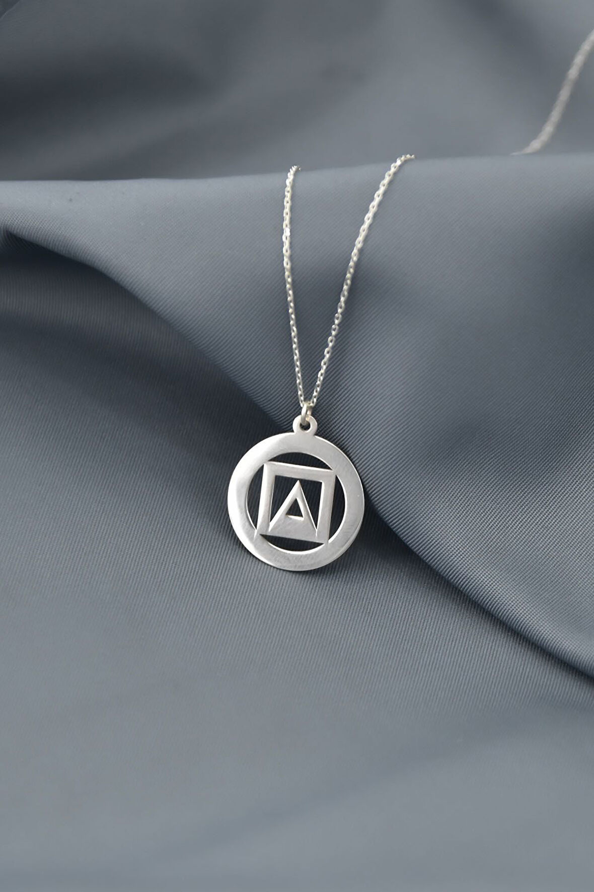 925 Ayar Gümüş Rodyum Kaplama Squid Game Tasarım Kolye