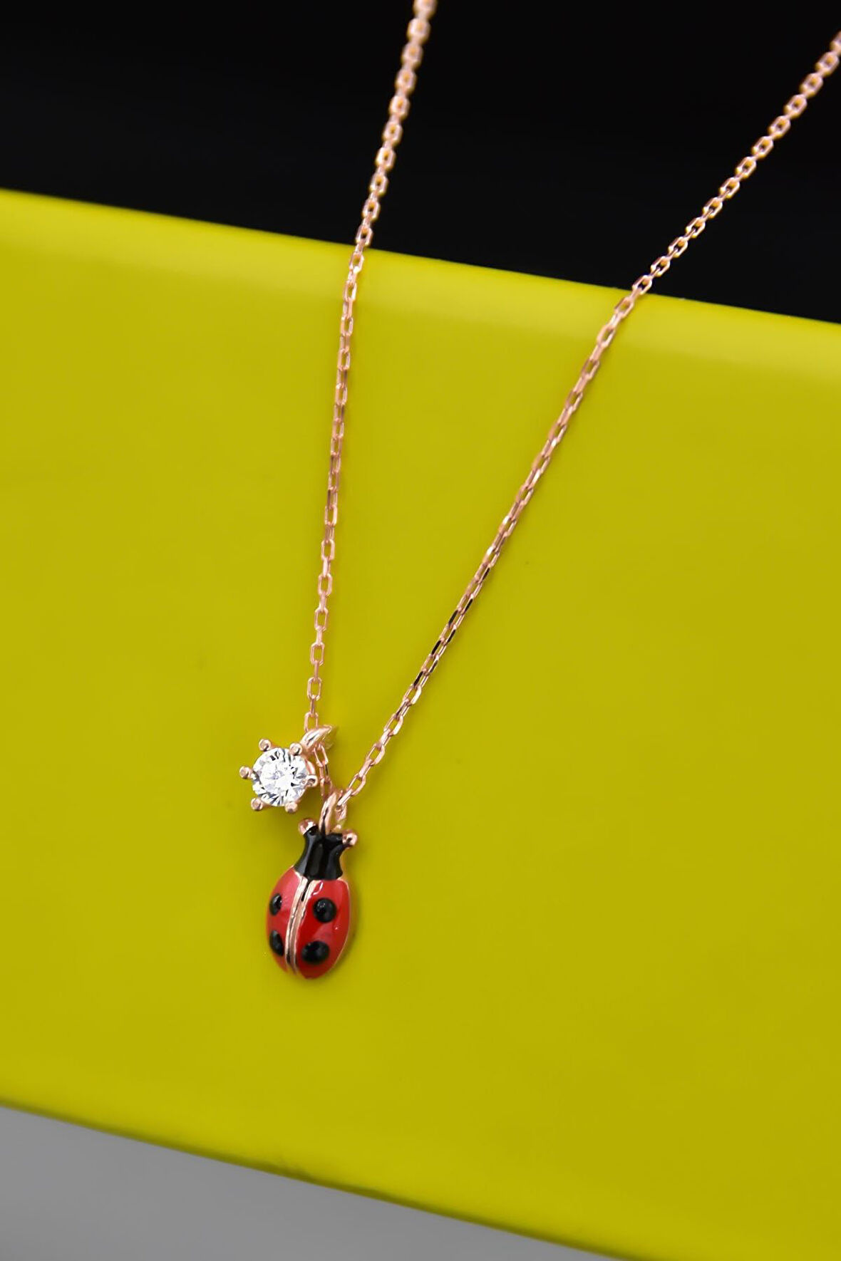 925 Ayar Gümüş Rose Kaplama Tektaş Uğur Böceği Kolye