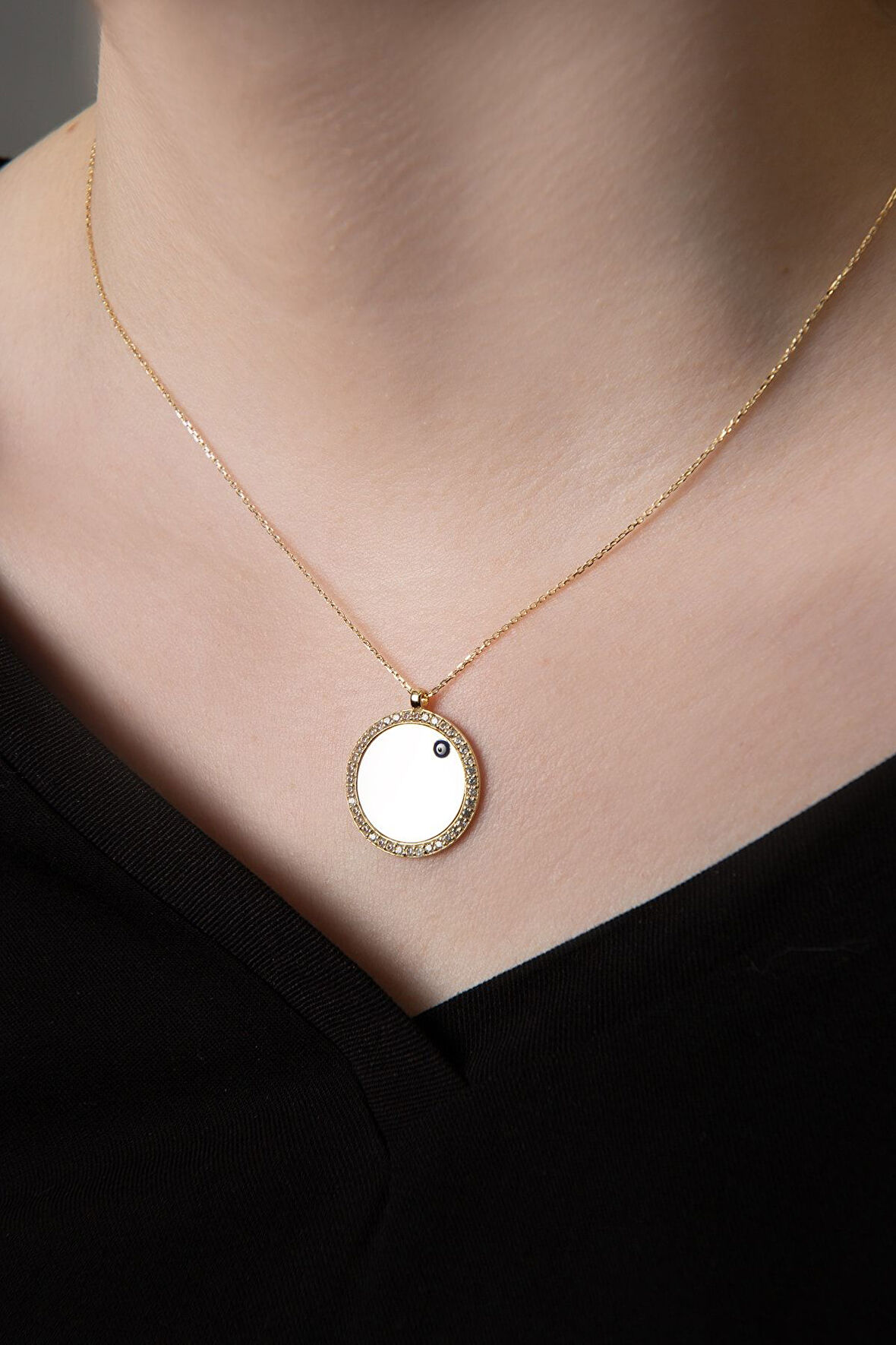 925 Ayar Gümüş Altın Kaplama Taşlı Gözlü Plaka Kolye