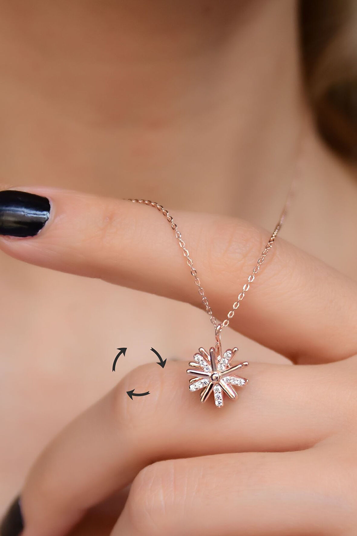 925 Ayar Gümüş Rose Kaplama Dönen Dümen Kolye