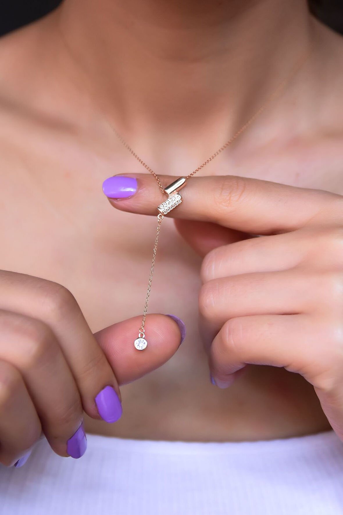 925 Ayar Gümüş Rose Kaplama Taşlı Tasarım Kolye