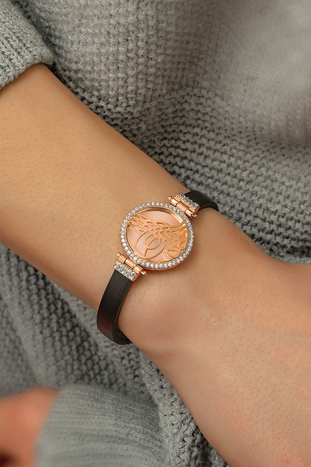 Deri Kordonlu Zirkon Halka Tuğra Bileklik Rose Altın Kaplama 925 Ayar Gümüş - Uvps200003