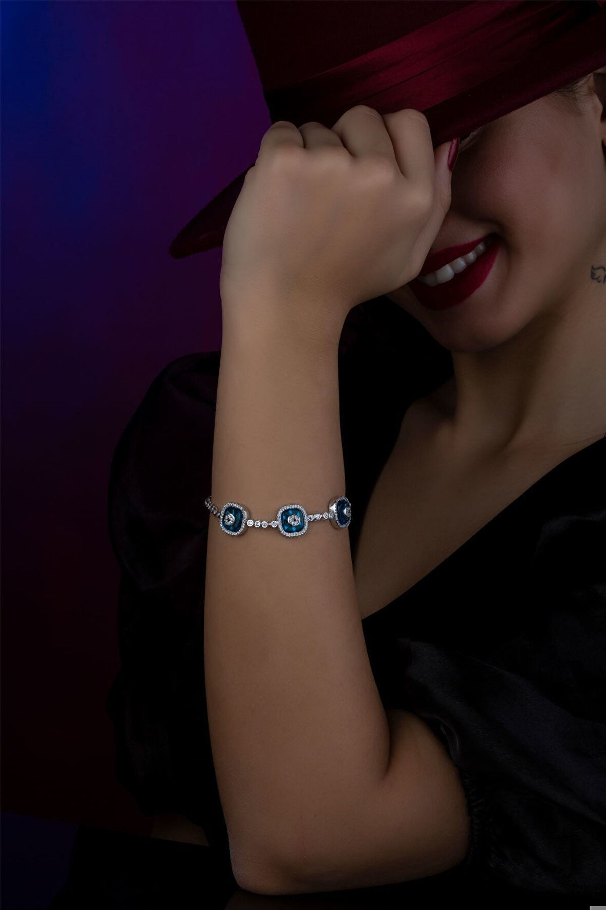 925 Ayar Gümüş Kare Mavi Gözlü Nazar Asansör Bileklik Uvps200121