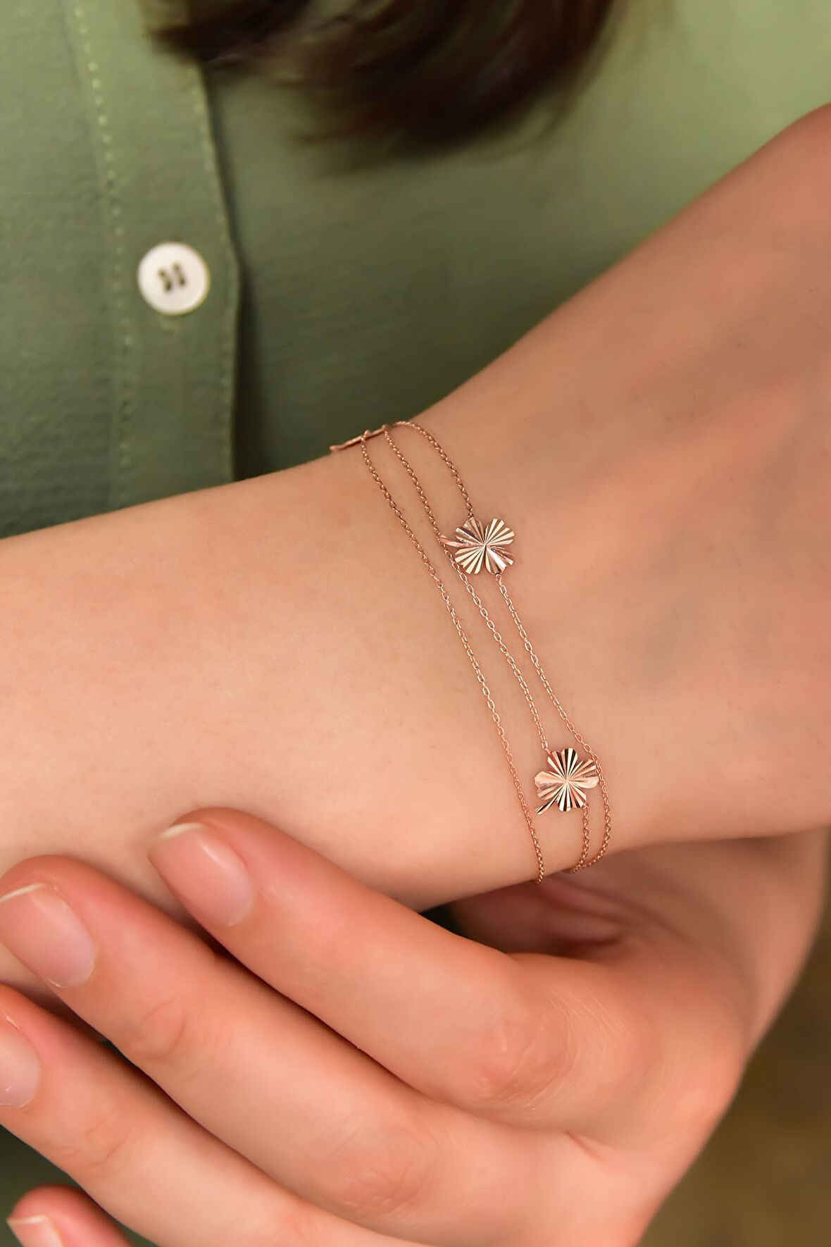 925 Ayar Gümüş Rose Kaplama Üç Yonca Kristal Kesim Üç Zincir Bileklik