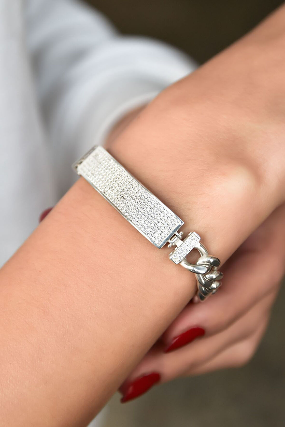 925 Ayar Gümüş Rodyum Kaplama Taşlı Zincir Bileklik