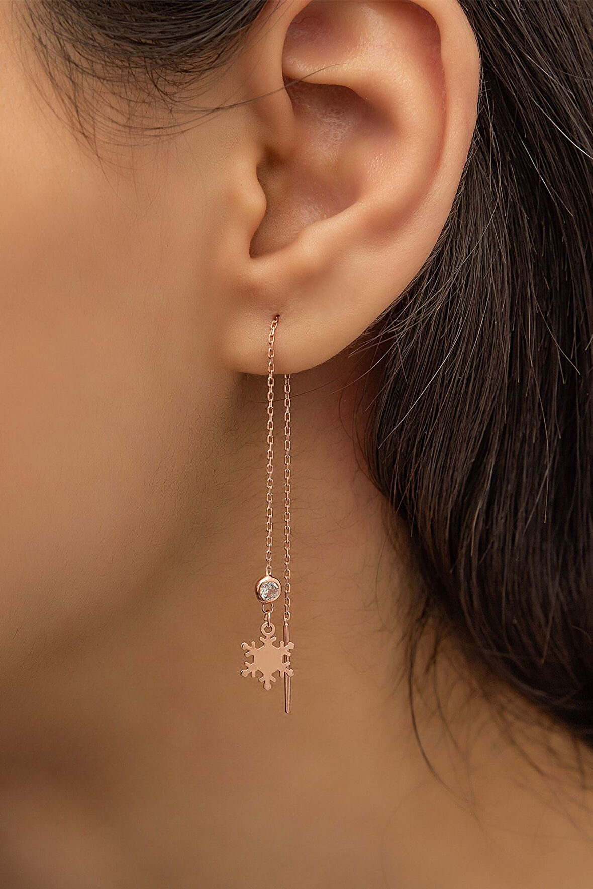 Sallantılı Tekli Kartanesi Küpe Nano Zirkon ;Taşlı Rose Gold Kaplama 925 Ayar Gümüş Küpe