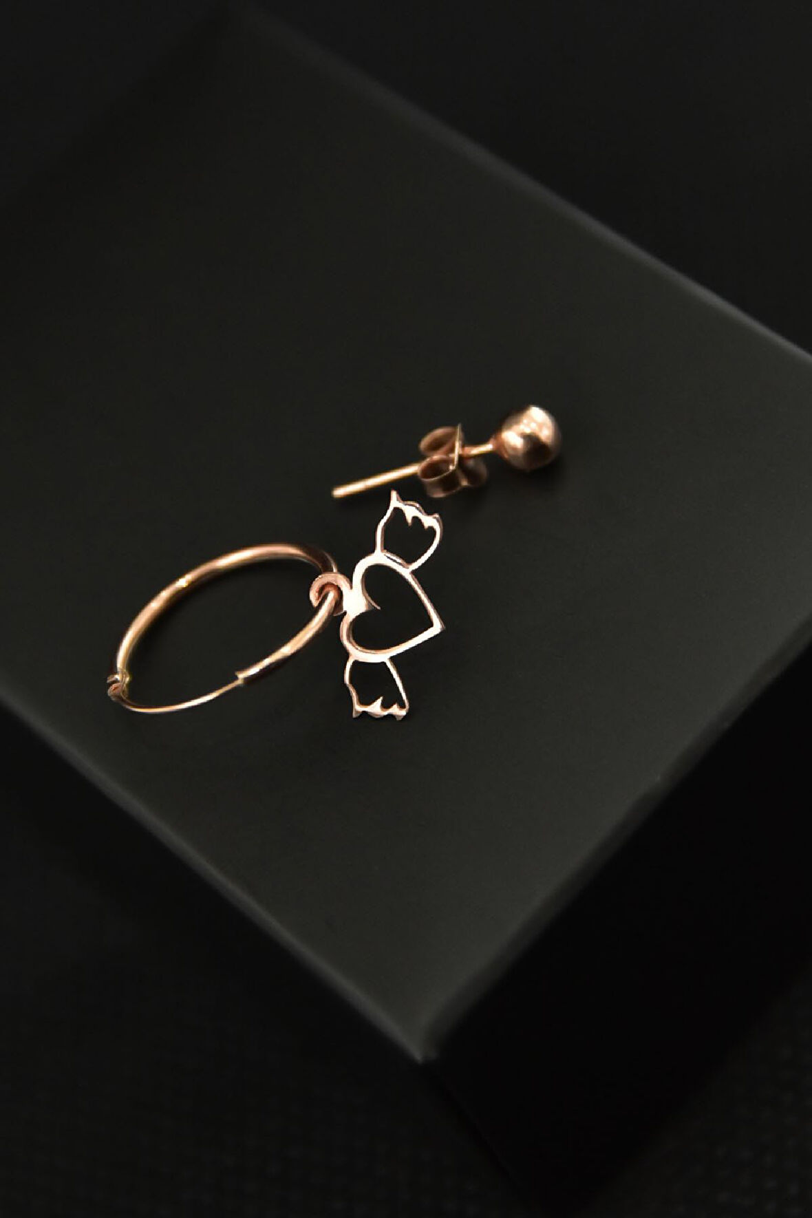 925 Ayar Gümüş Rose Kaplama Kanatlı Kalp Figürlü Halka Ve Top Küpe