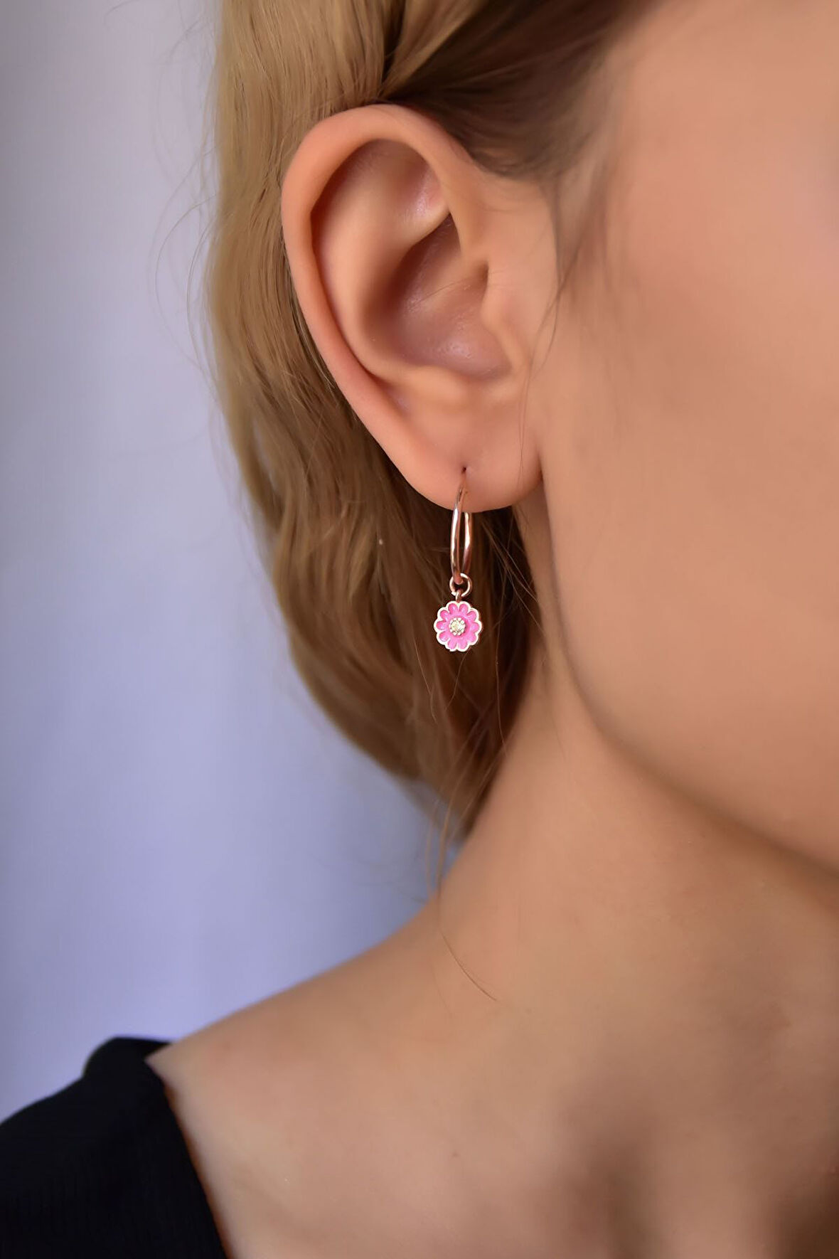 925 Ayar Gümüş Rose Kaplama Pembe Mineli Papatya Halka Küpe