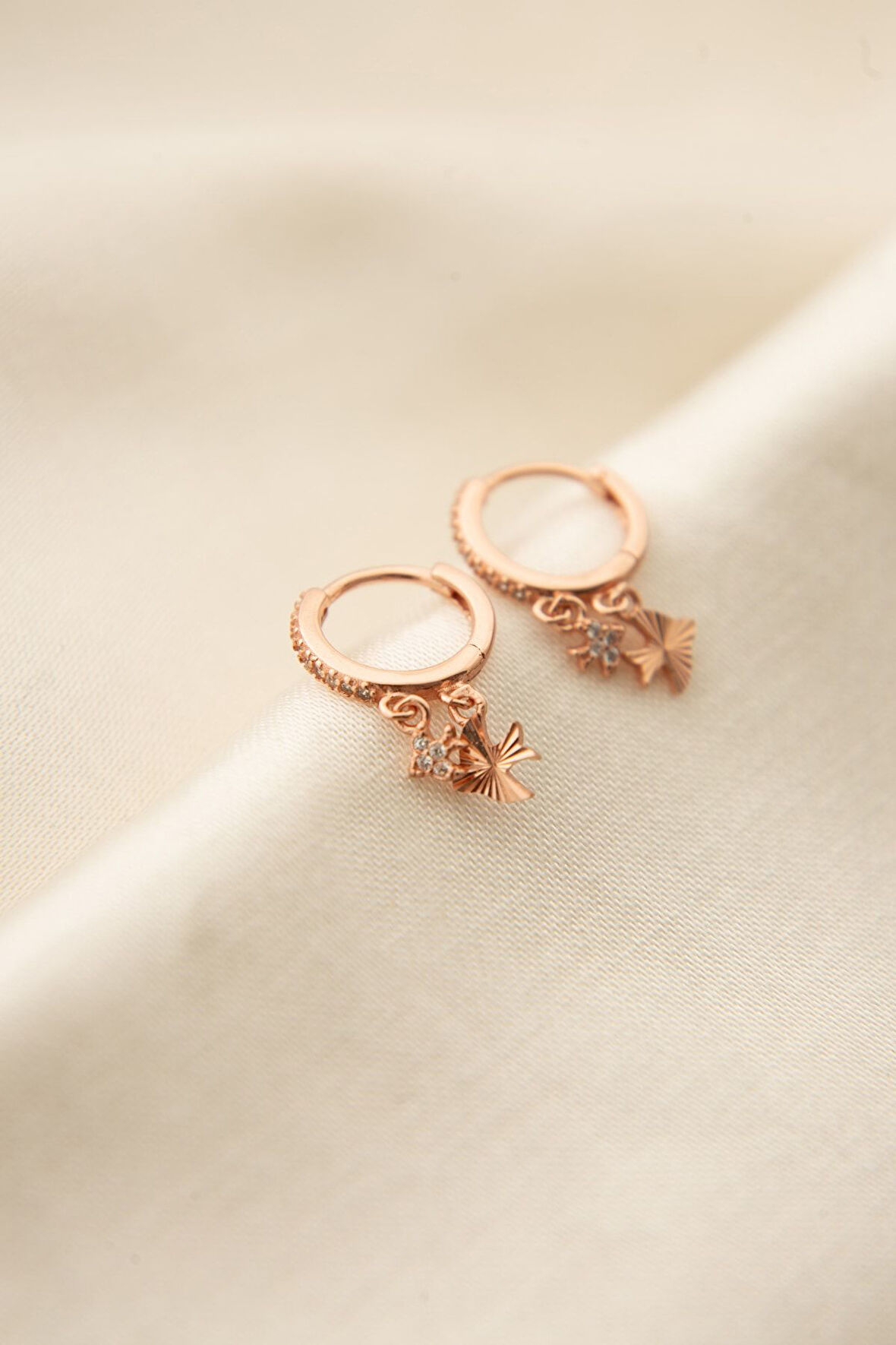 925 Ayar Gümüş Kırlangıç Figürlü Halka Kadın Küpe