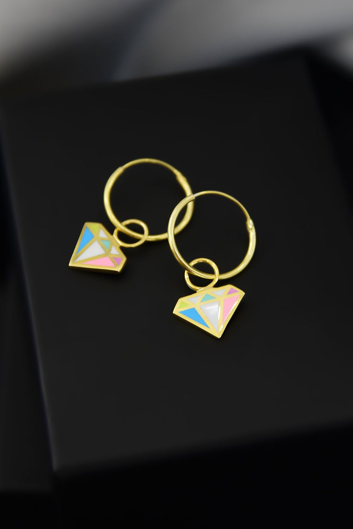 925 Ayar Gümüş Altın Kaplama Mineli Elmas Model Halka Küpe