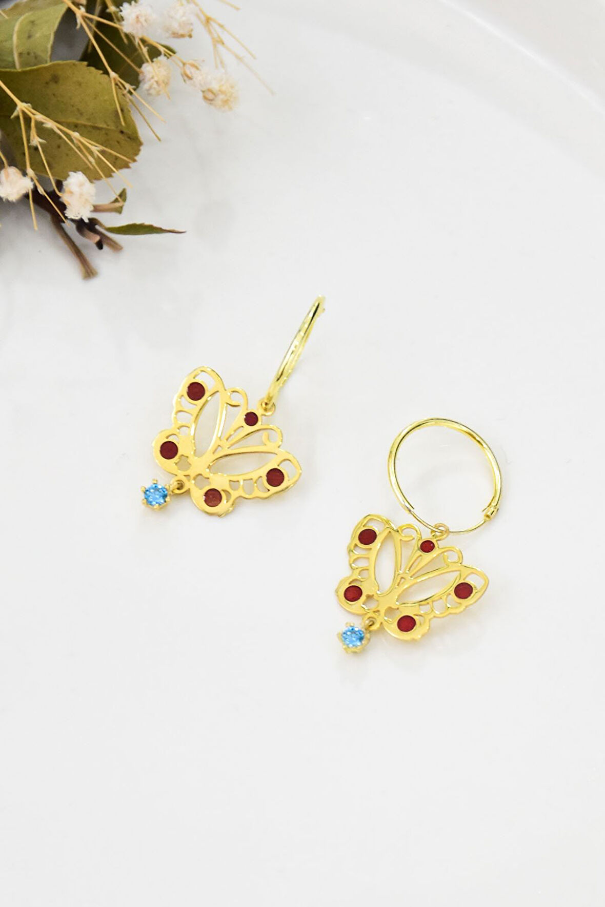 925 Ayar Gümüş Altın Kaplama Akua Taşlı Kelebek Halka Küpe