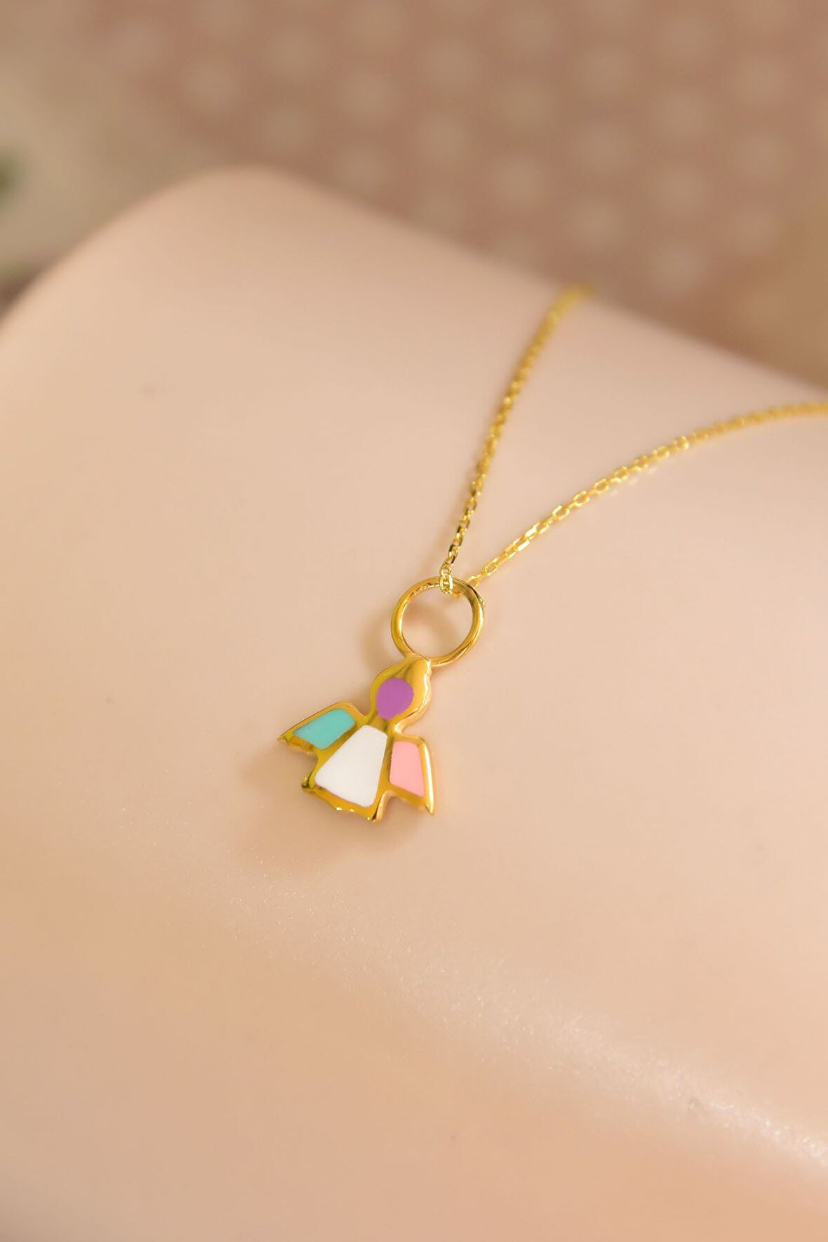 925 Ayar Gümüş Altın Kaplama Mineli Melek Kolye