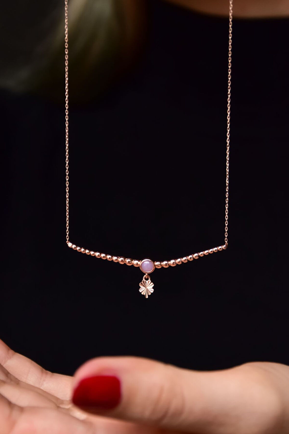 925 Ayar Gümüş Rose Kaplama Top Motifli Pembe Ay Taşı Dört Yapraklı Yonca Kolye