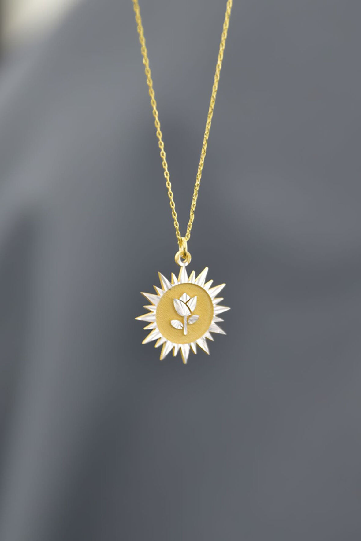 925 Ayar Gümüş Gold Rodyum Kaplama Lale Kristal Kesim Güneş Plaka Kolye