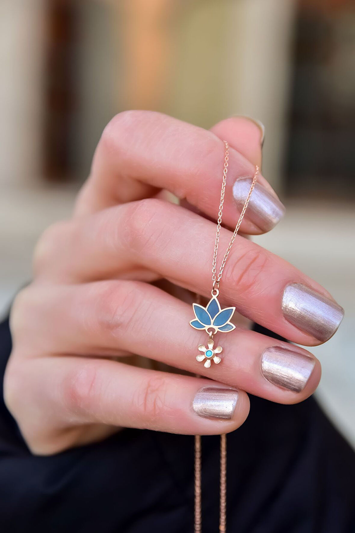 925 Ayar Gümüş Rose Kaplama Parlayan Rüya Serisi Tasarım Ebruli Cam Boyalı Lotus Kolye